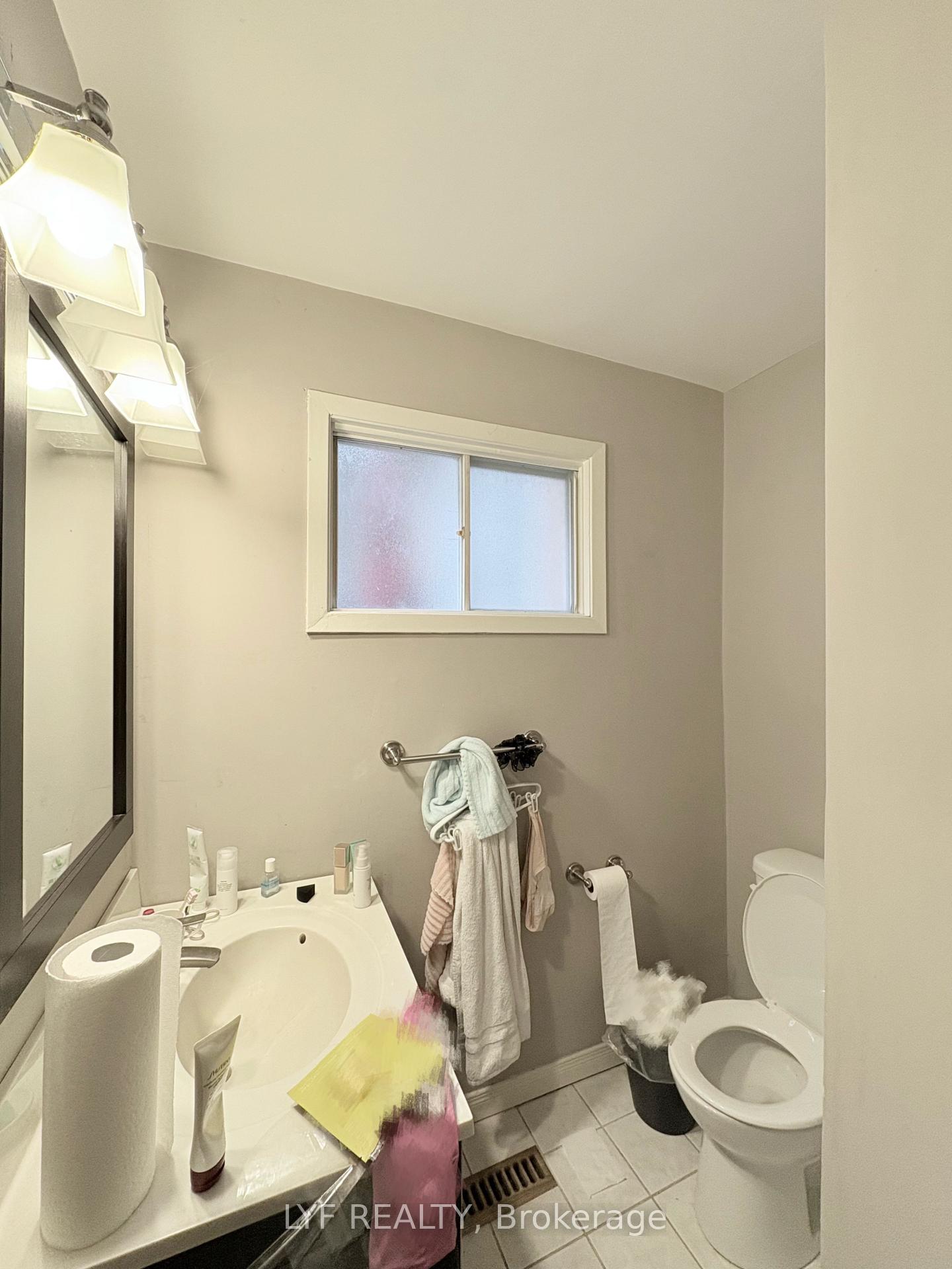 Photo 22 of Unit Main, 31 Markhaven Road, Markham, Unionville — HOMEH