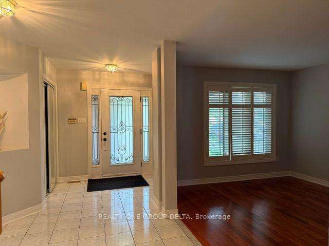Photo 6 of Unit Upper, 24 Arborview Crescent, Etobicoke, West Humber-Clairville — HOMEH