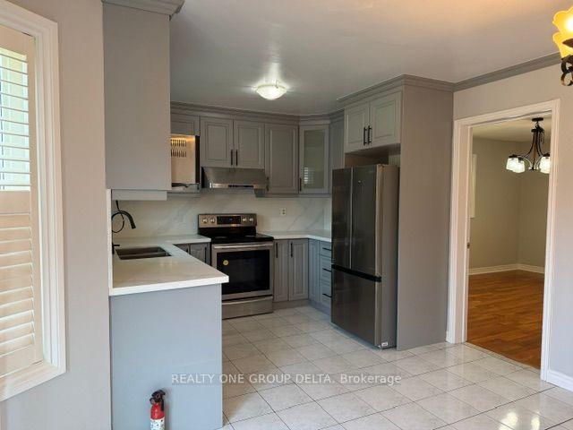 Photo 12 of Unit Upper, 24 Arborview Crescent, Etobicoke, West Humber-Clairville — HOMEH