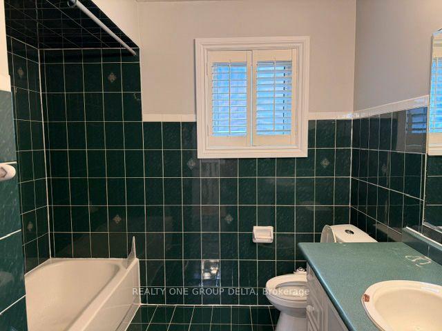 Photo 24 of Unit Upper, 24 Arborview Crescent, Etobicoke, West Humber-Clairville — HOMEH