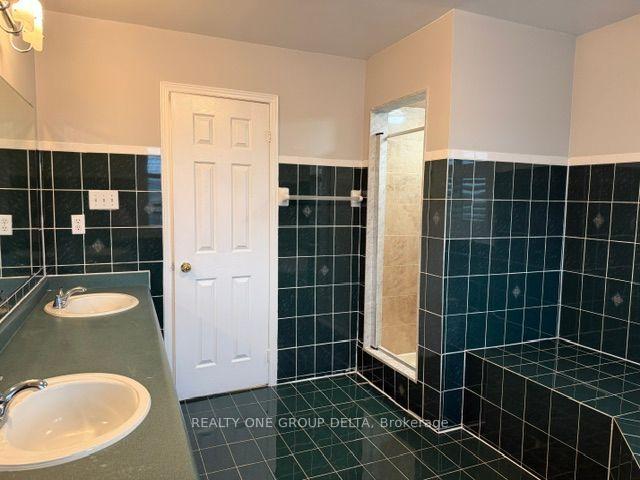 Photo 33 of Unit Upper, 24 Arborview Crescent, Etobicoke, West Humber-Clairville — HOMEH