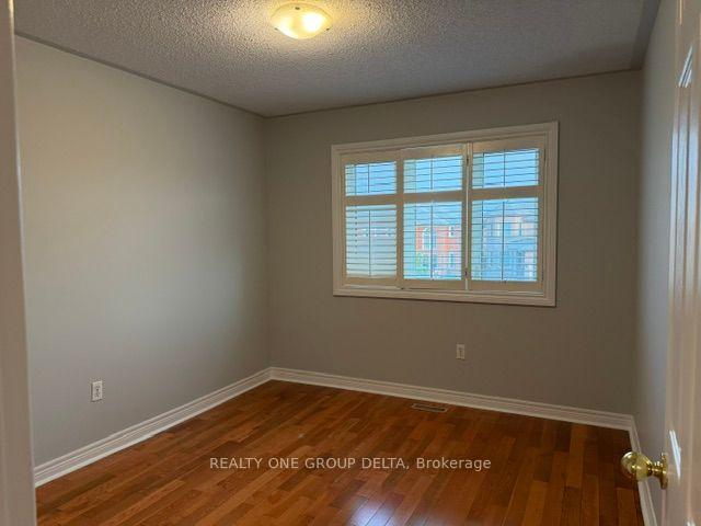 Photo 37 of Unit Upper, 24 Arborview Crescent, Etobicoke, West Humber-Clairville — HOMEH