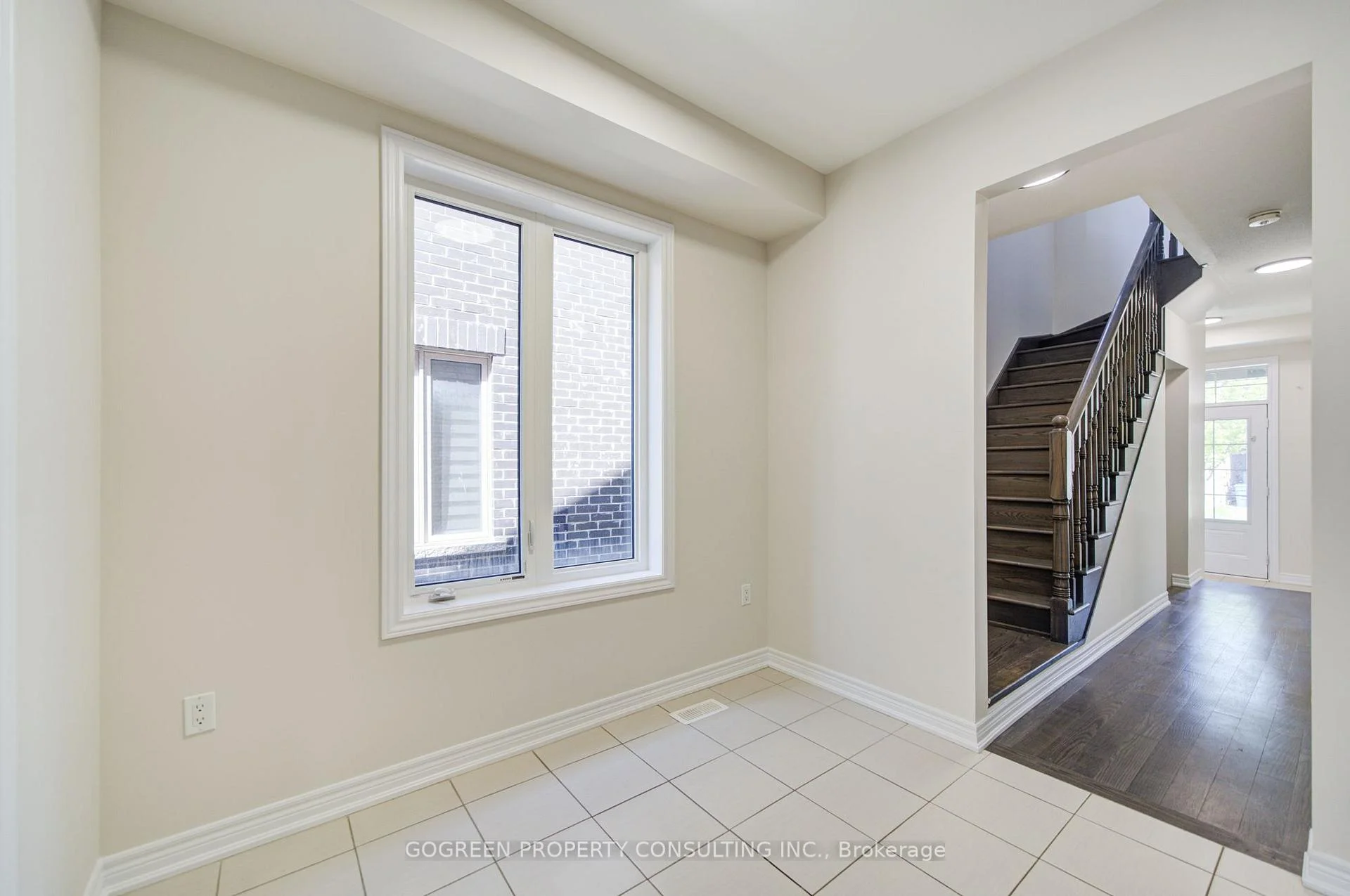 Photo 25 of 5 Applegate Drive, East Gwillimbury, Rural East Gwillimbury — HOMEH