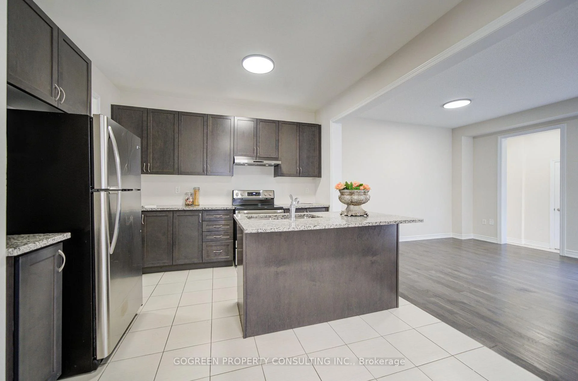 Photo 29 of 5 Applegate Drive, East Gwillimbury, Rural East Gwillimbury — HOMEH