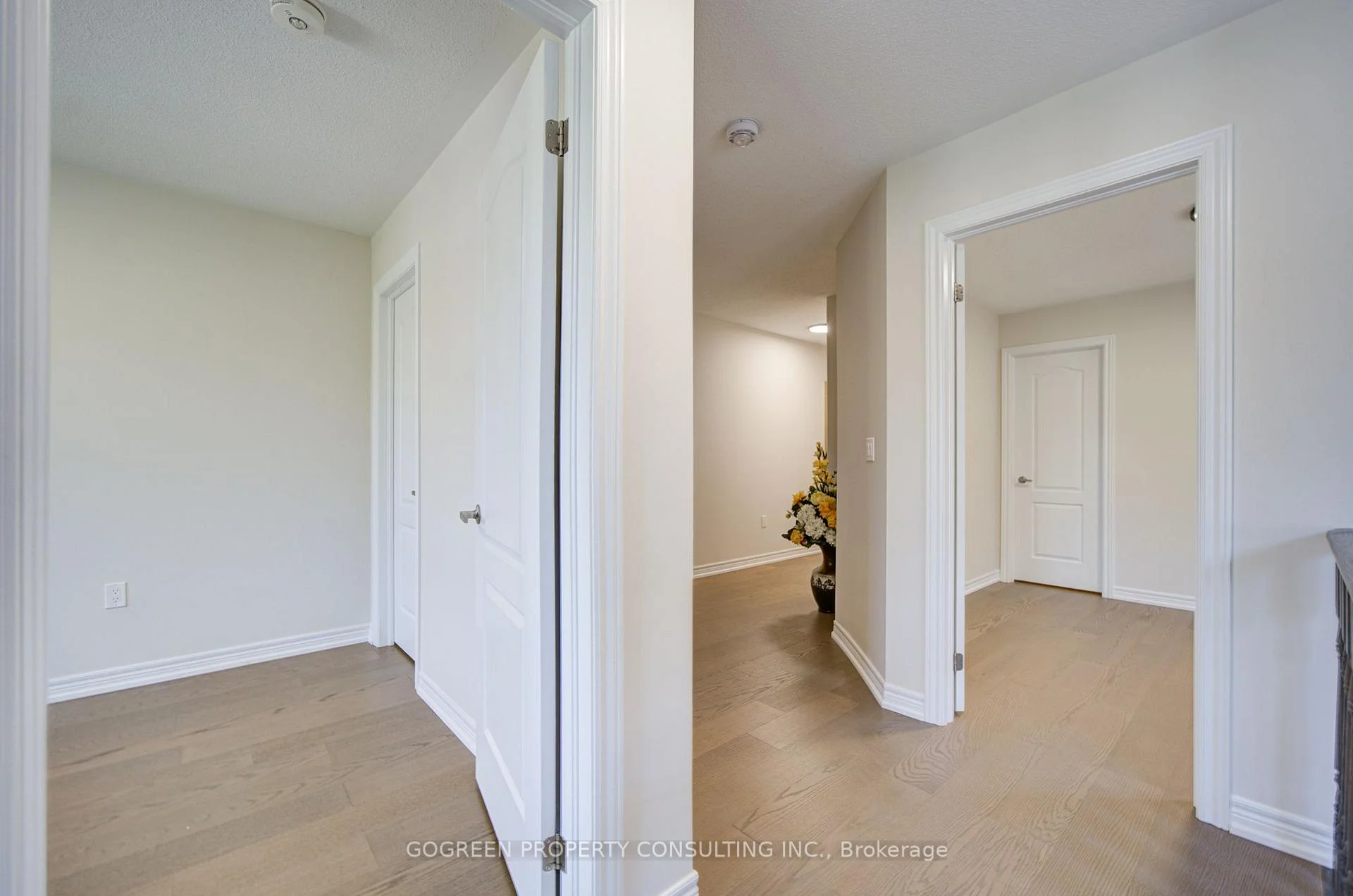 Photo 43 of 5 Applegate Drive, East Gwillimbury, Rural East Gwillimbury — HOMEH