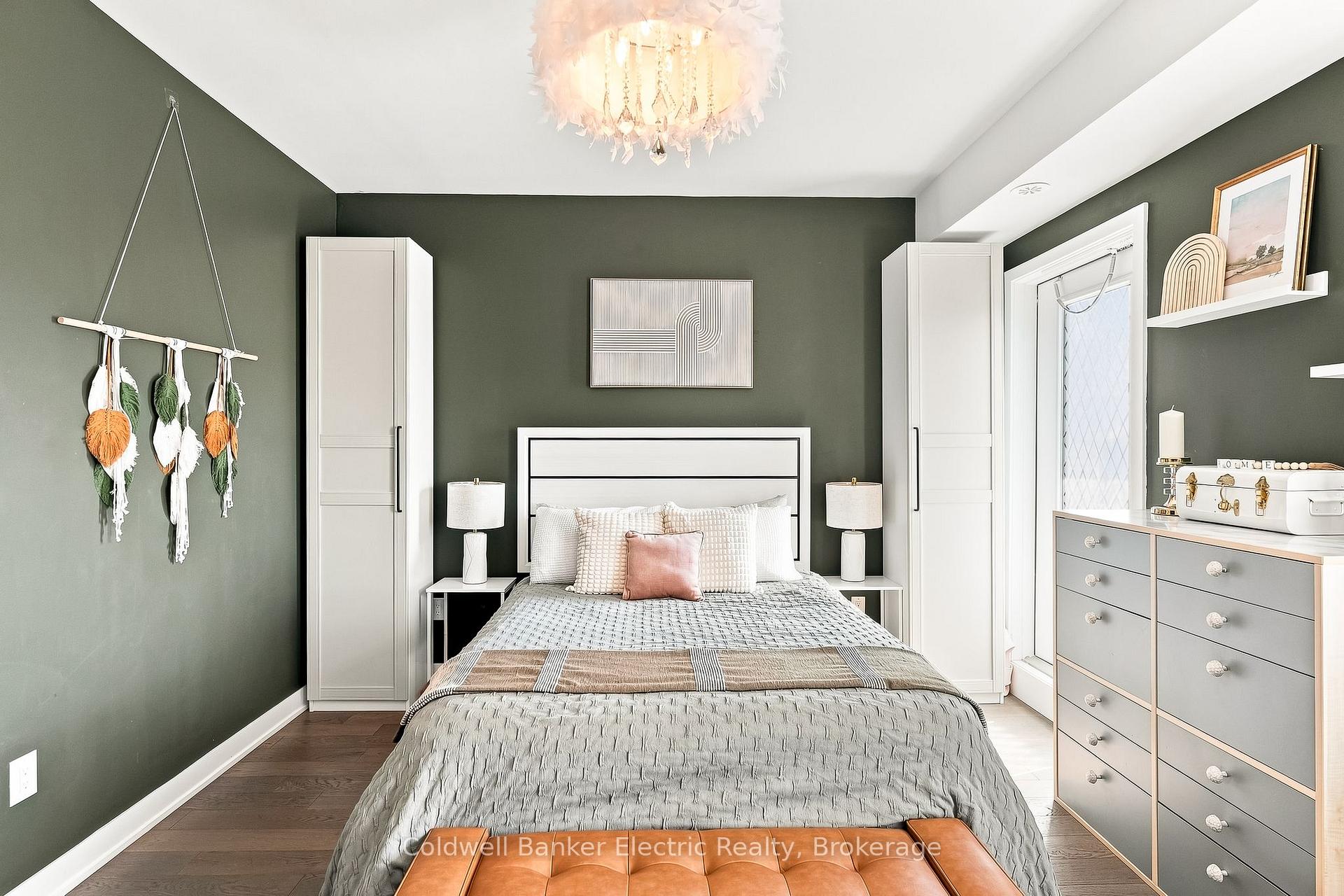 Photo 28 of 42 William Duncan Road, North York, Downsview-Roding-CFB — HOMEH