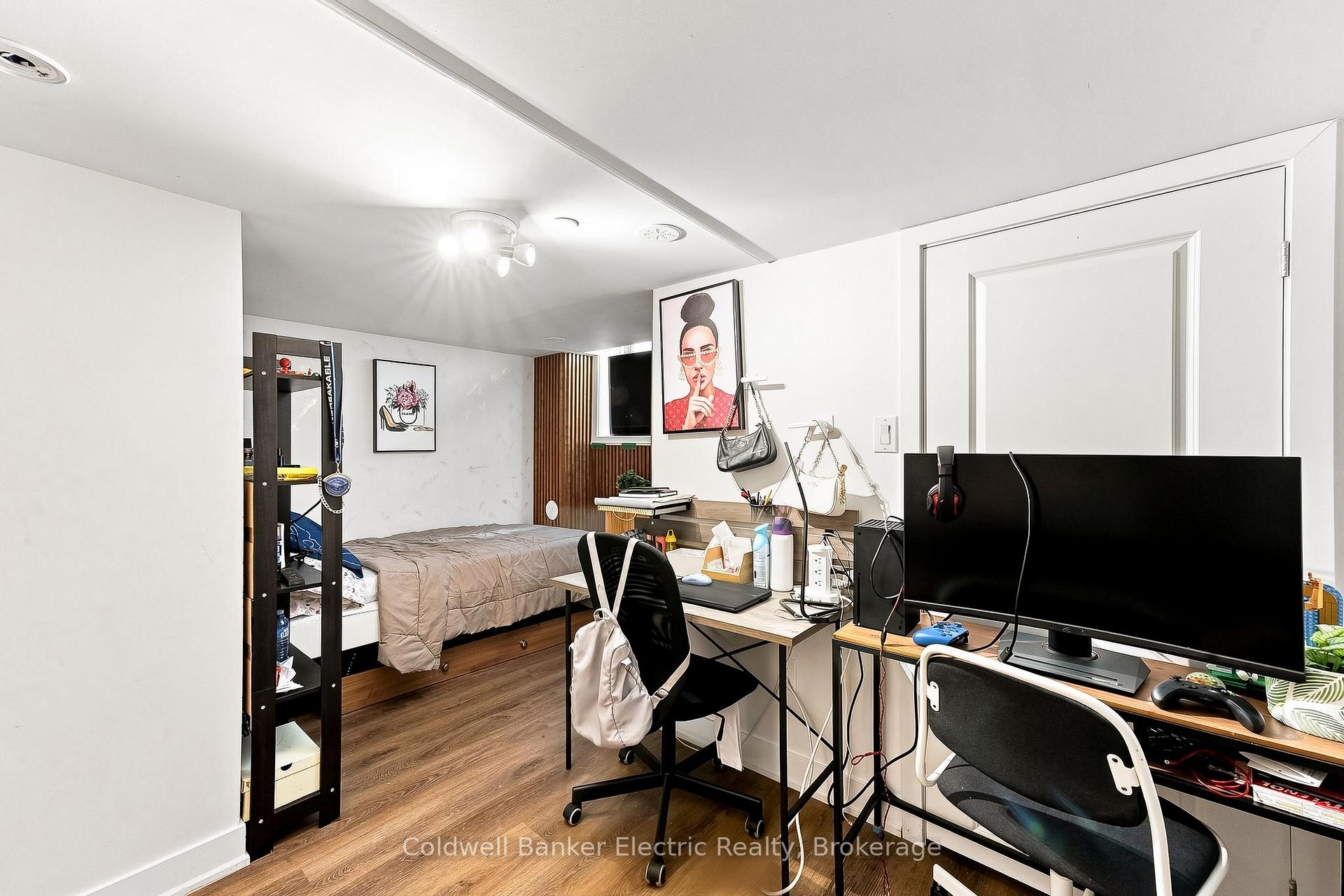 Photo 39 of 42 William Duncan Road, North York, Downsview-Roding-CFB — HOMEH