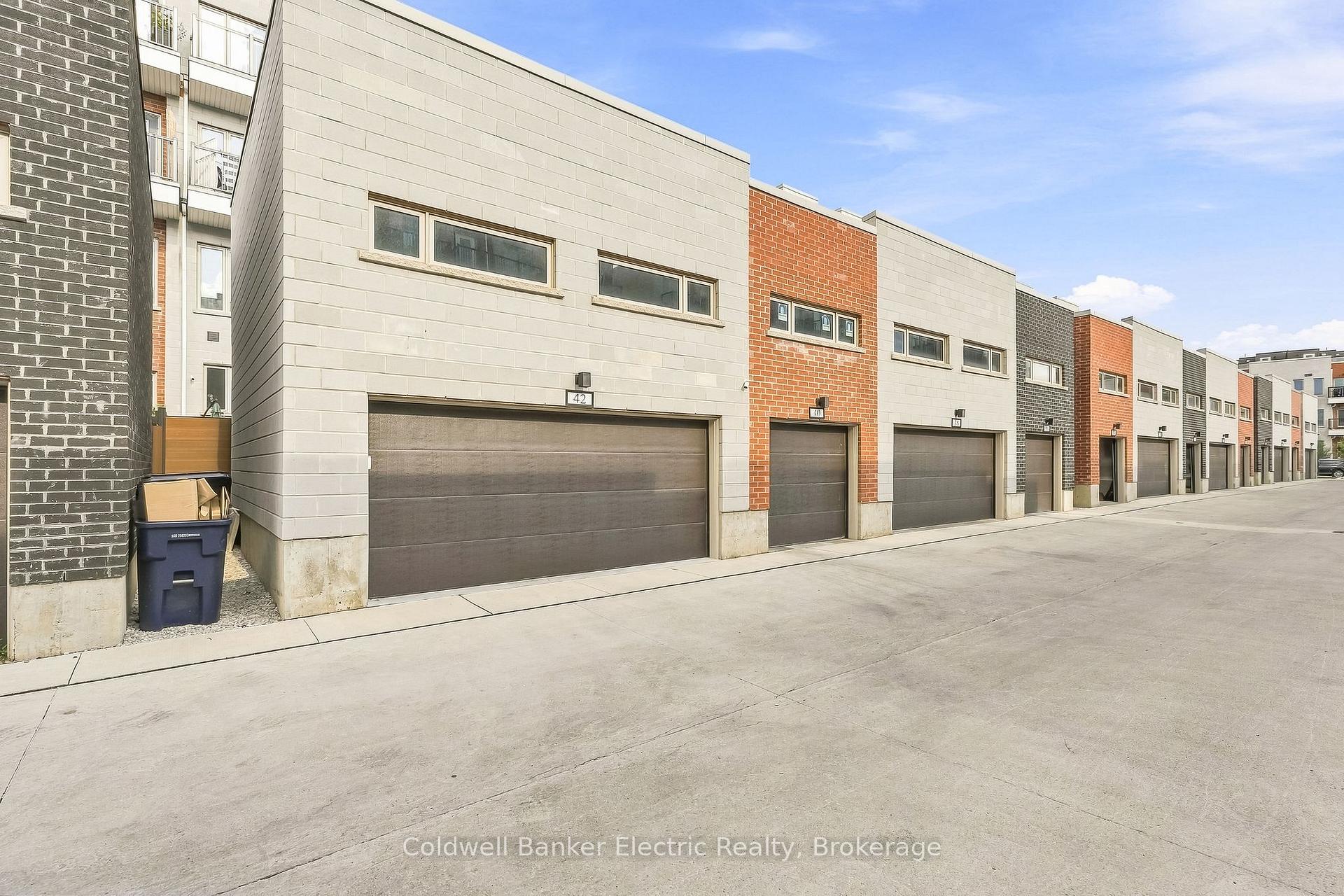 Photo 48 of 42 William Duncan Road, North York, Downsview-Roding-CFB — HOMEH