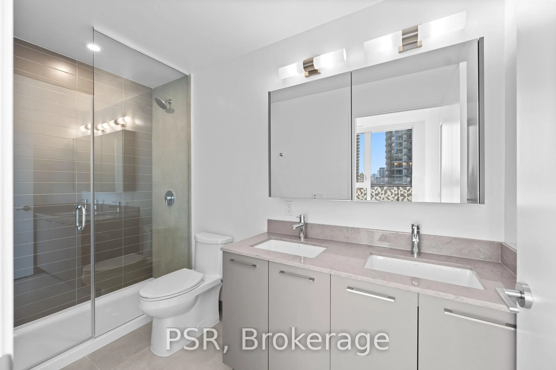 Photo 12 of Unit 708, 101 Roehampton Avenue, Toronto, Mount Pleasant West — HOMEH
