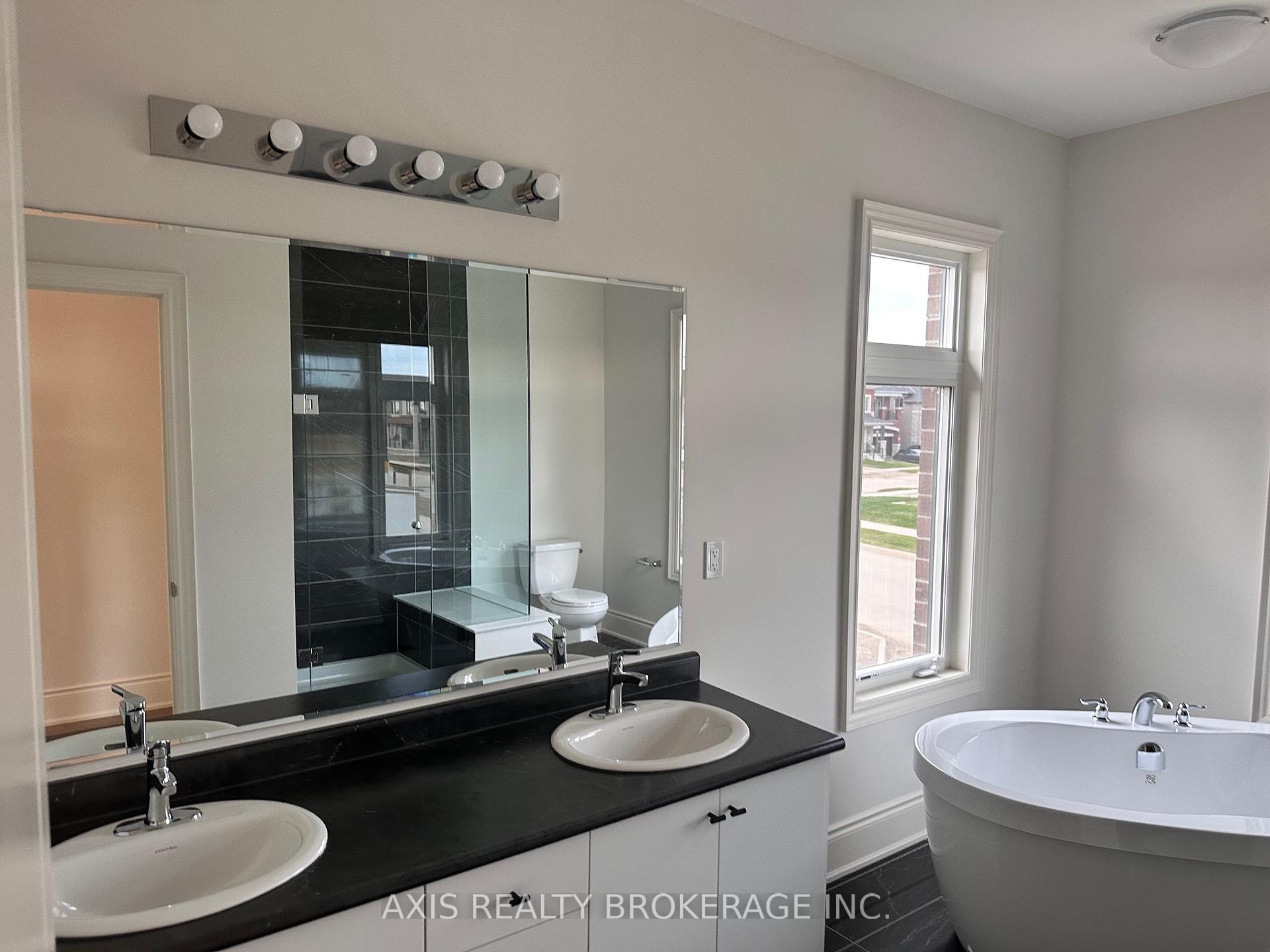 Photo 13 of 4 Pond View Gate, Hamilton, Waterdown — HOMEH