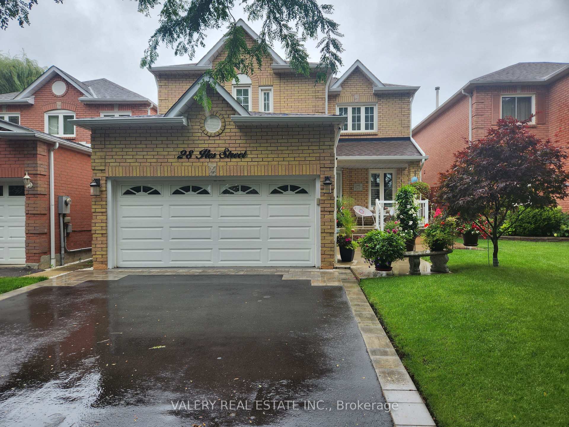 Photo 2 of 28 Iles Street, Ajax, Central West — HOMEH