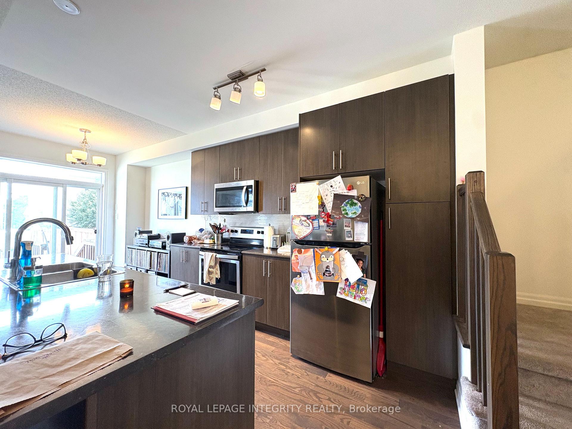 Photo 5 of 148 Overberg Way, Ottawa, Kanata - Emerald Meadows/Trailwest — HOMEH