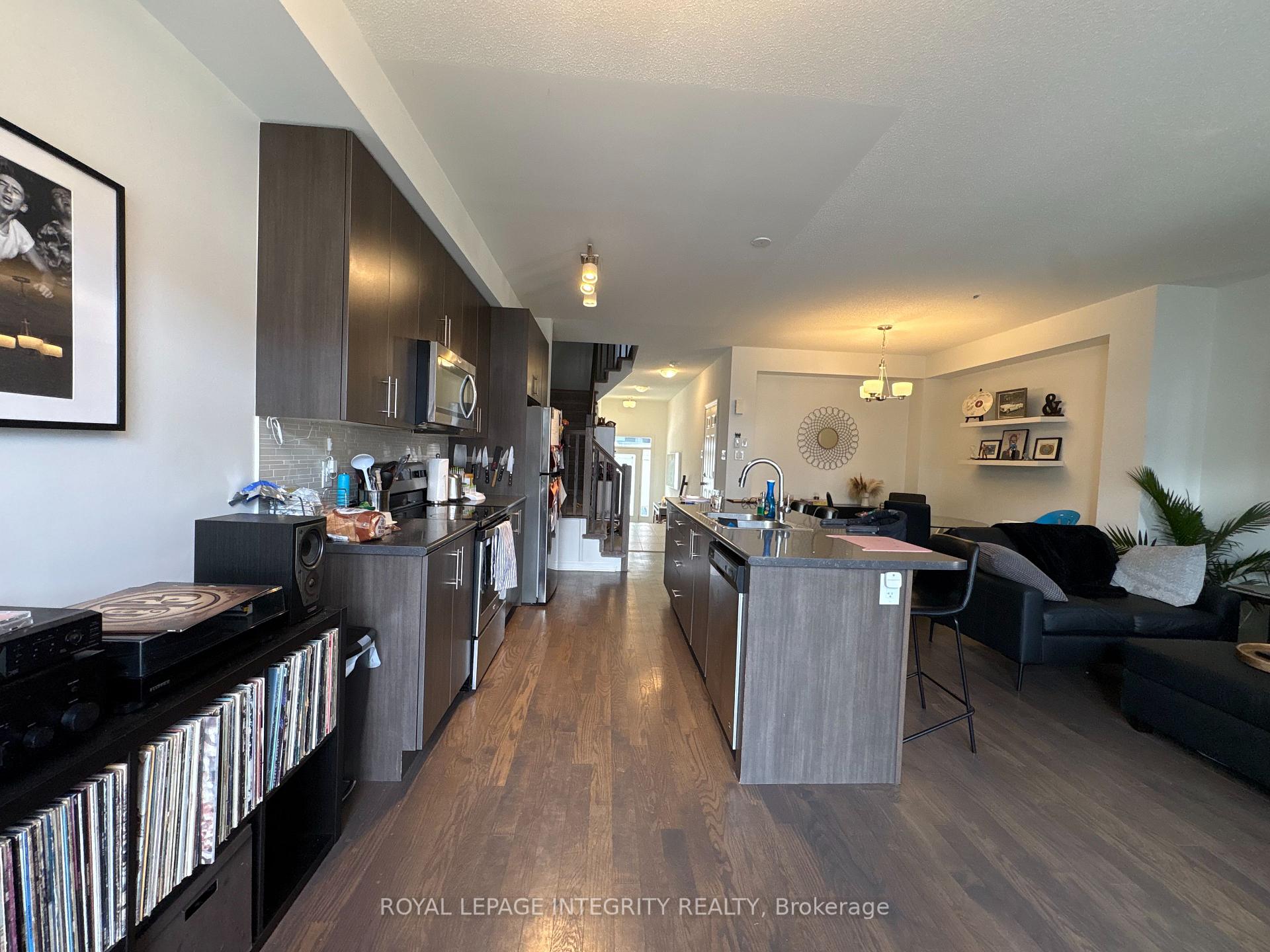 Photo 12 of 148 Overberg Way, Ottawa, Kanata - Emerald Meadows/Trailwest — HOMEH