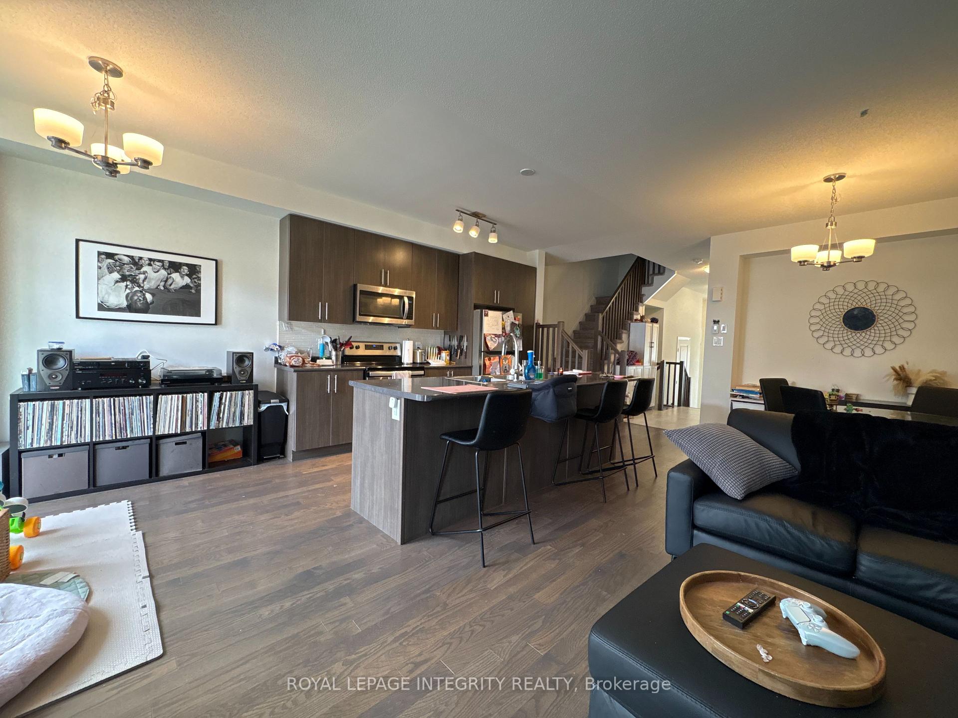Photo 14 of 148 Overberg Way, Ottawa, Kanata - Emerald Meadows/Trailwest — HOMEH