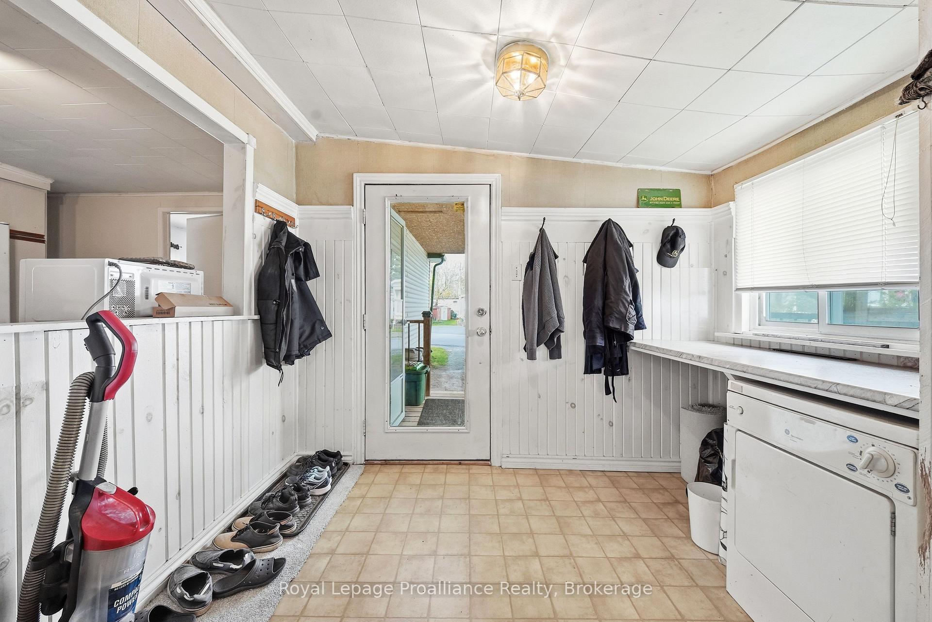 Photo 7 of Unit 39, 63 Whites Road, Quinte West, Sidney Ward — HOMEH