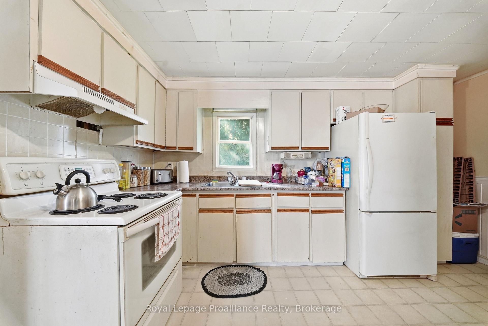 Photo 14 of Unit 39, 63 Whites Road, Quinte West, Sidney Ward — HOMEH