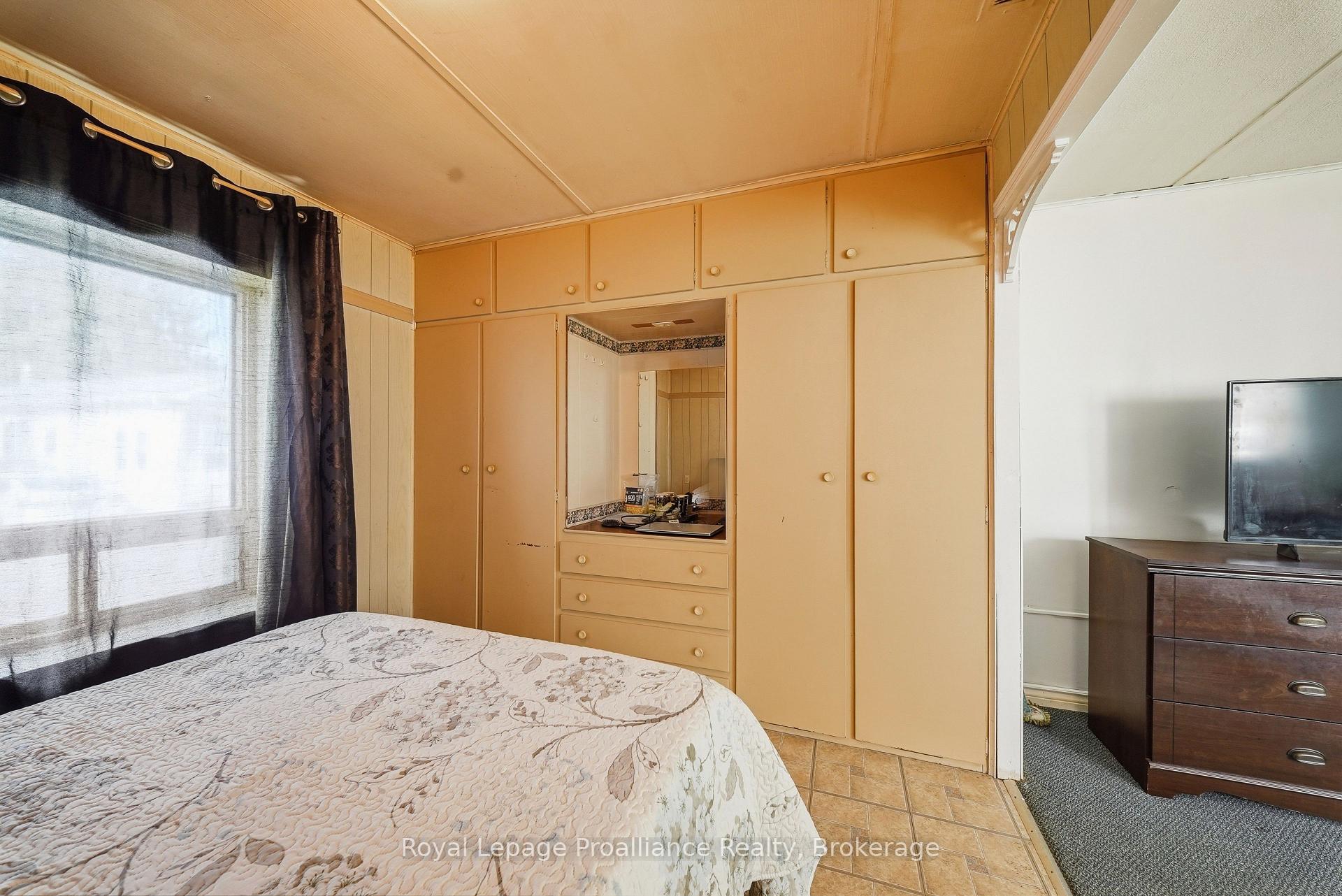 Photo 18 of Unit 39, 63 Whites Road, Quinte West, Sidney Ward — HOMEH
