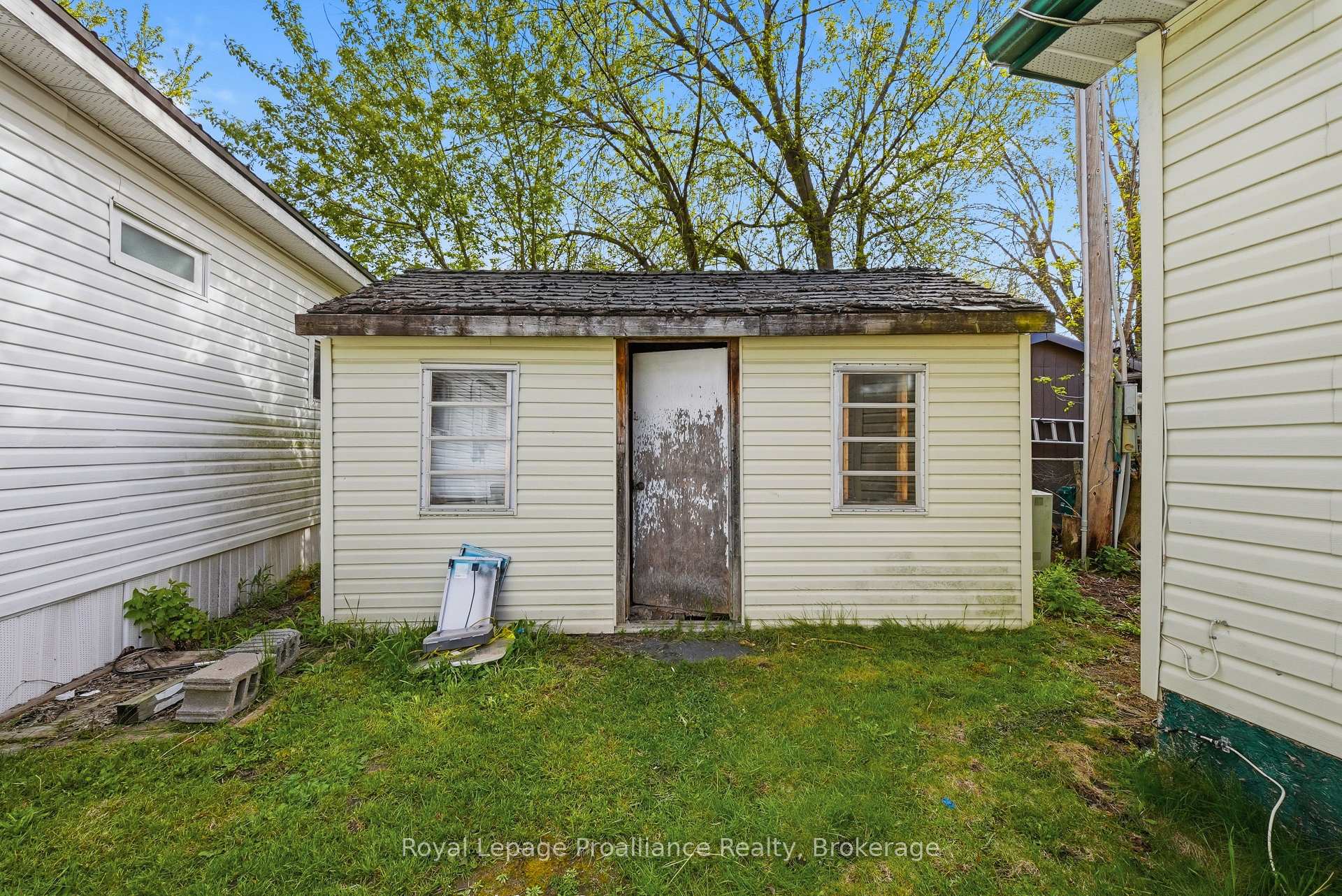 Photo 24 of Unit 39, 63 Whites Road, Quinte West, Sidney Ward — HOMEH