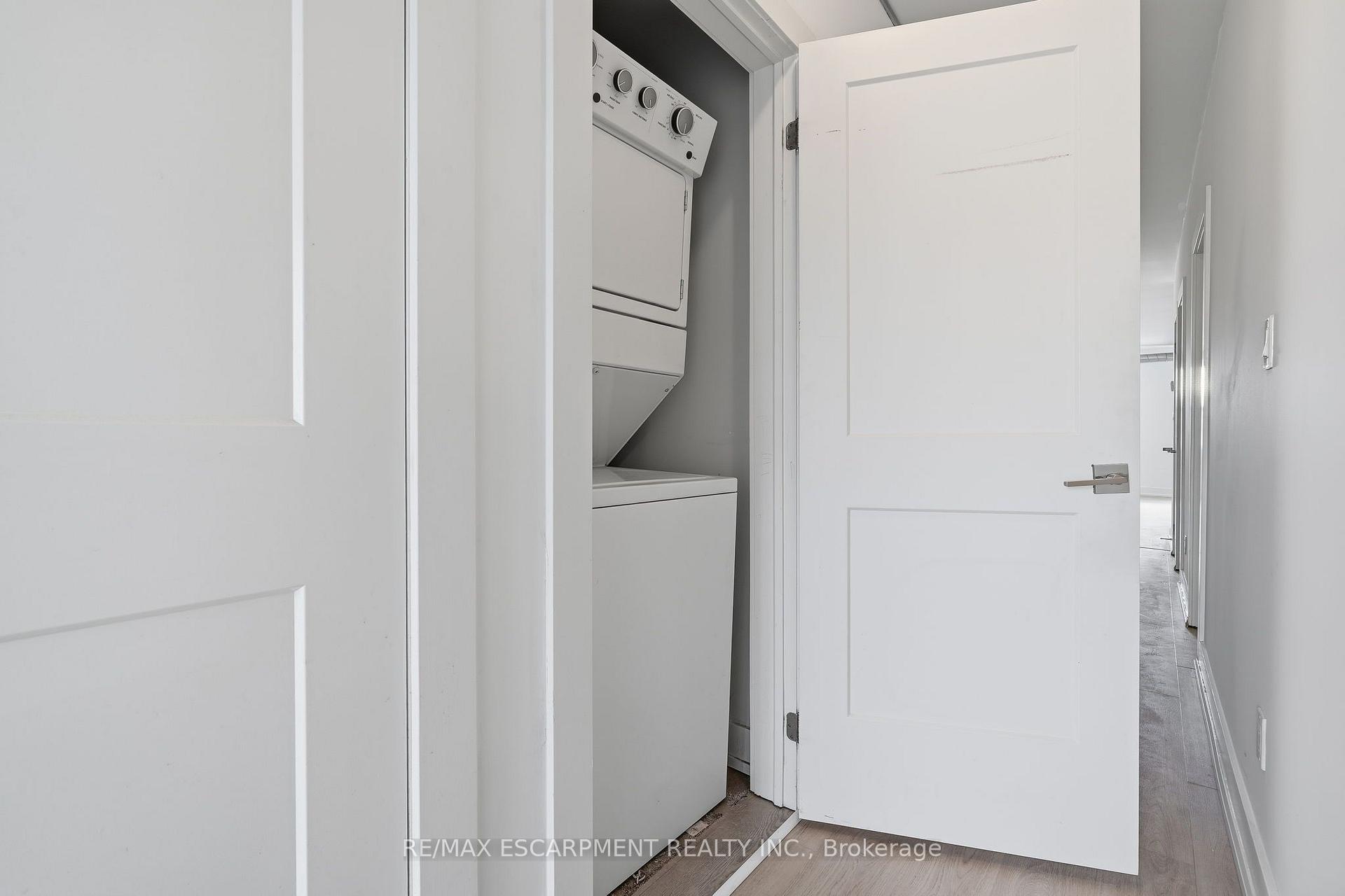 Photo 6 of Unit 02, 1006 King Street E, Hamilton, Stipley — HOMEH