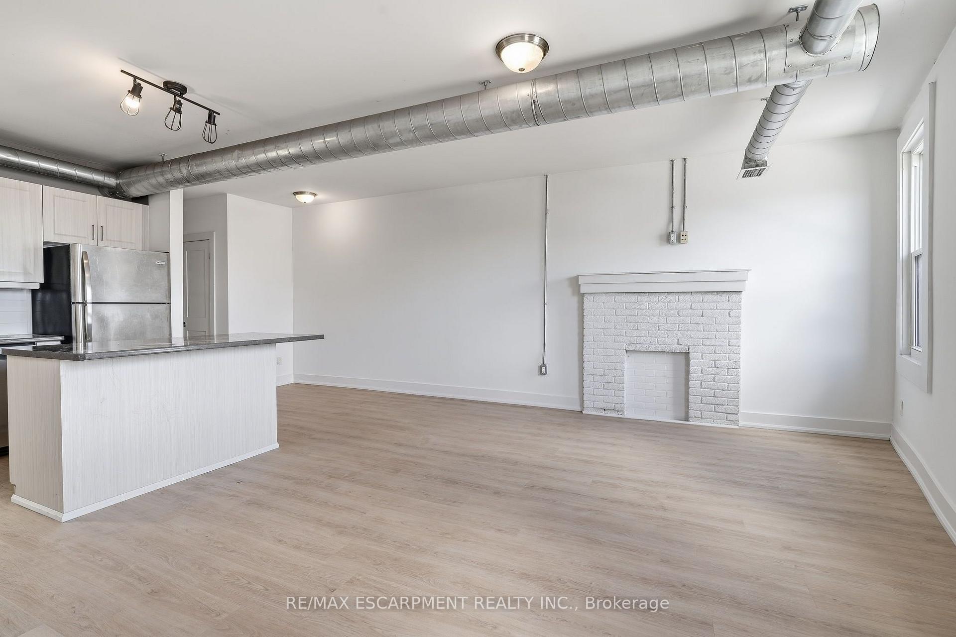 Photo 12 of Unit 02, 1006 King Street E, Hamilton, Stipley — HOMEH