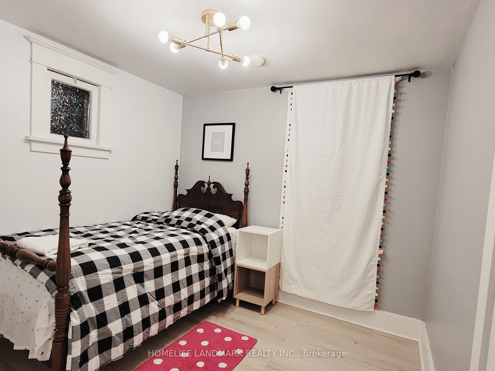 Photo 7 of 5765 Byng Avenue, Niagara Falls, Hospital — HOMEH