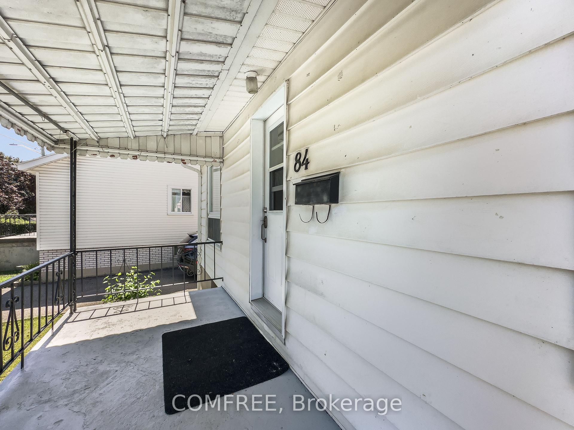 Photo 3 of 84 Carleton Street, Kingston, East of Sir John A. Blvd — HOMEH