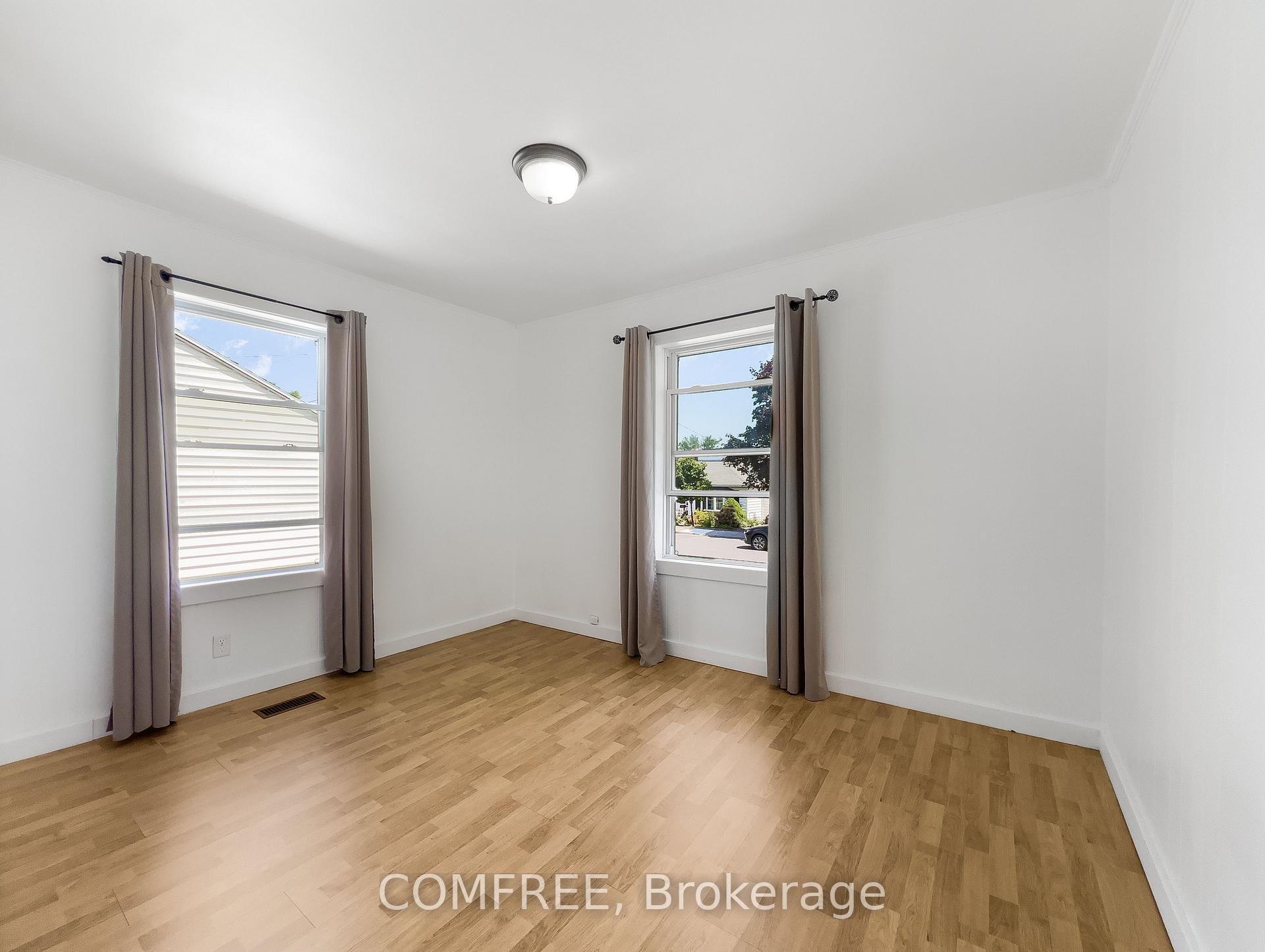 Photo 7 of 84 Carleton Street, Kingston, East of Sir John A. Blvd — HOMEH