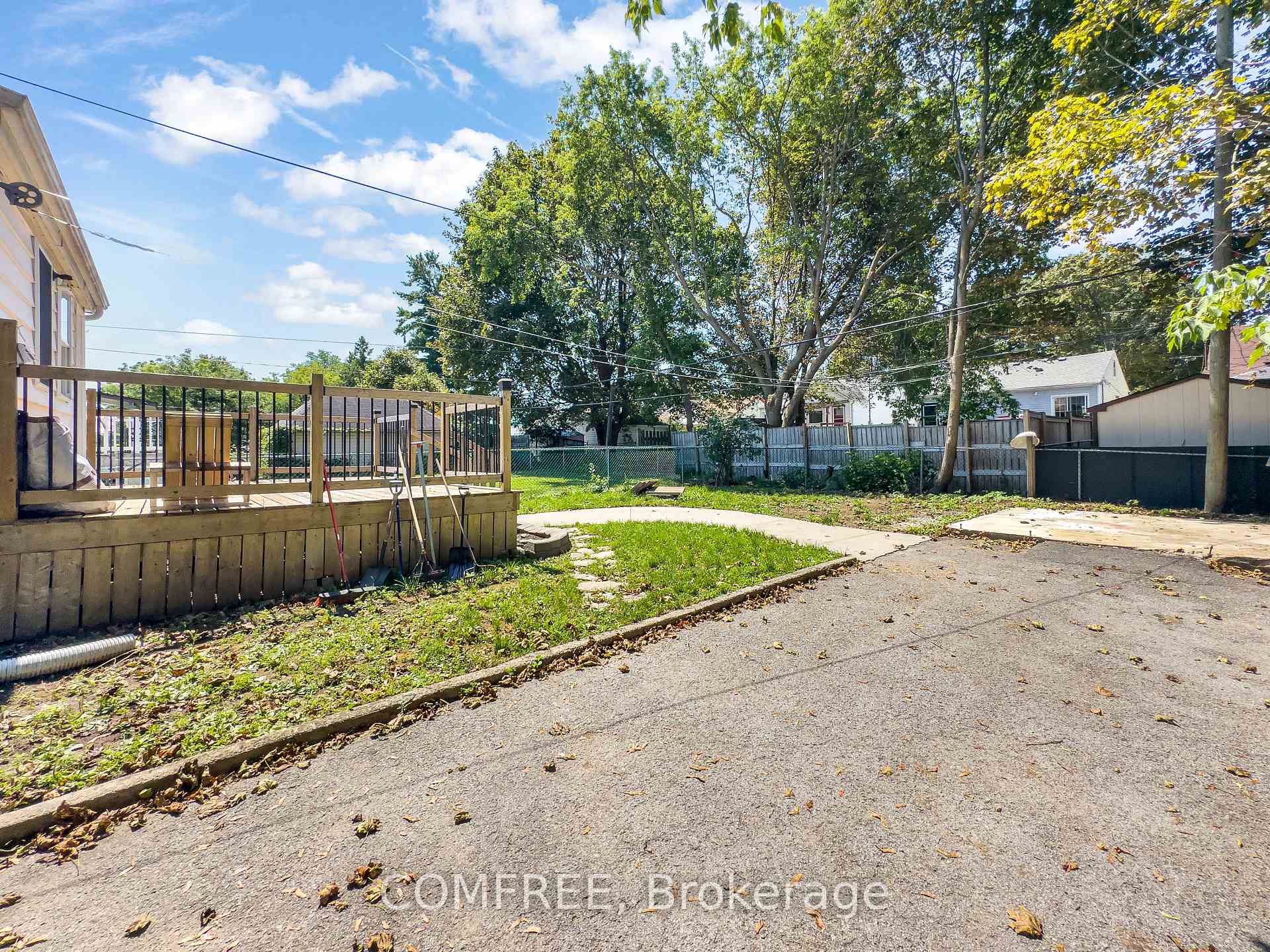 Photo 18 of 84 Carleton Street, Kingston, East of Sir John A. Blvd — HOMEH