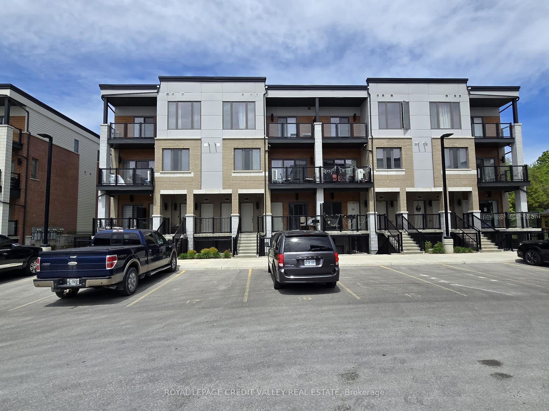 Photo 2 of Unit 13, 25 Isherwood Avenue E, Cambridge, Galt City Centre — HOMEH