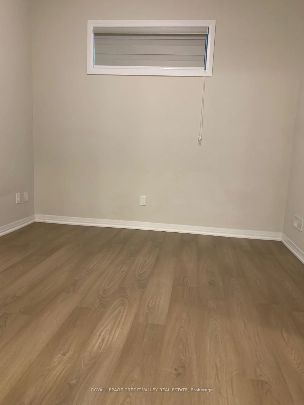 Photo 18 of Unit 13, 25 Isherwood Avenue E, Cambridge, Galt City Centre — HOMEH