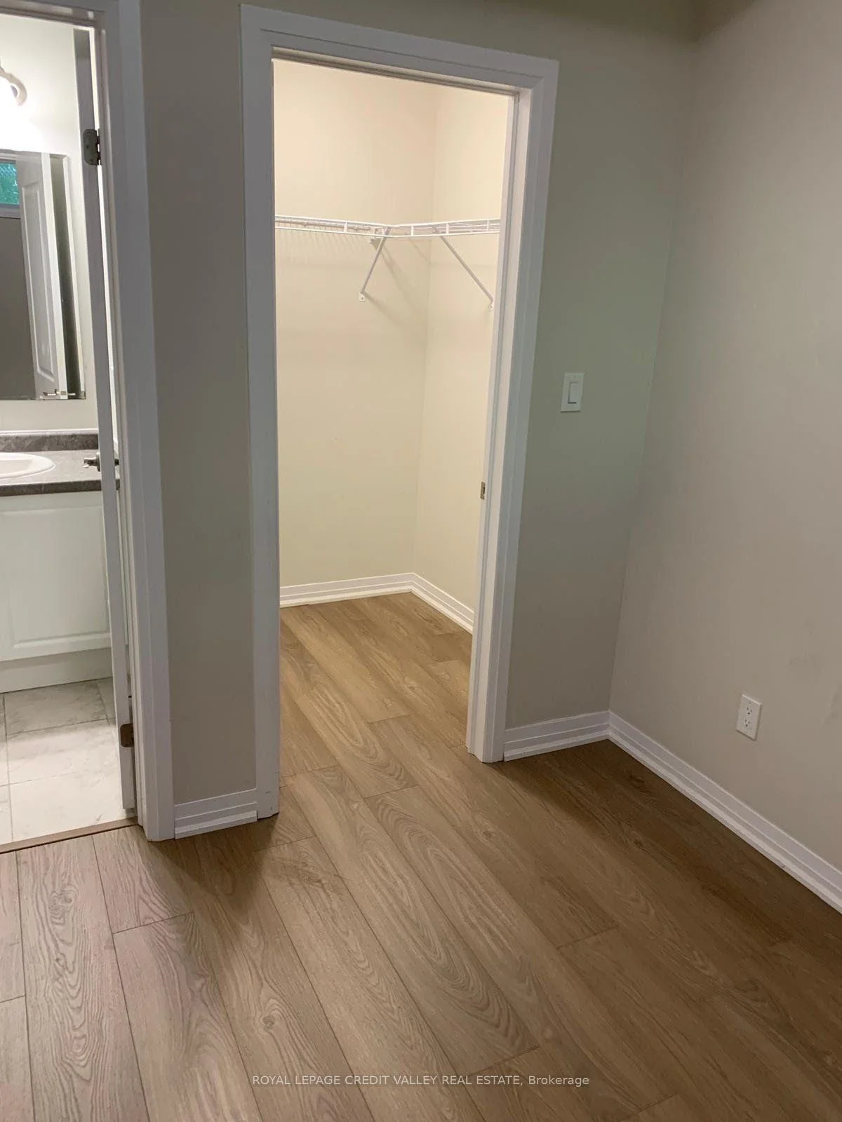 Photo 21 of Unit 13, 25 Isherwood Avenue E, Cambridge, Galt City Centre — HOMEH