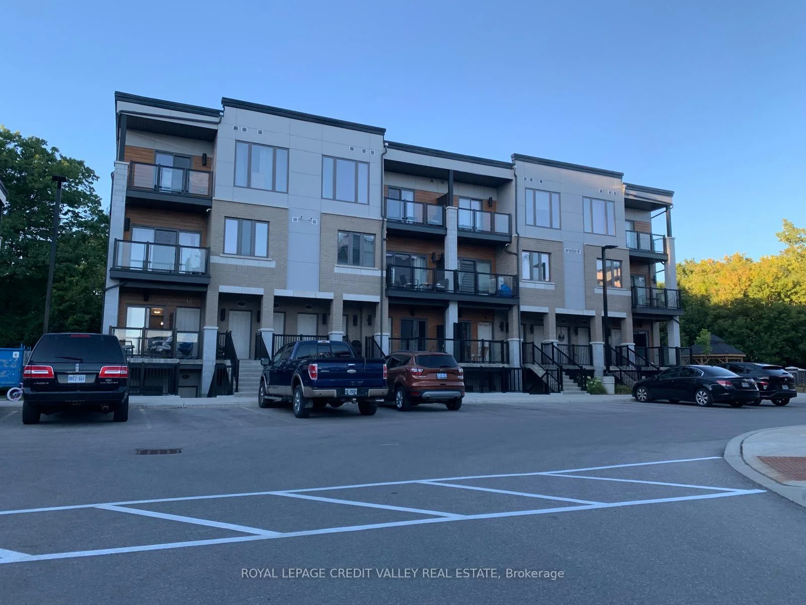 Photo 22 of Unit 13, 25 Isherwood Avenue E, Cambridge, Galt City Centre — HOMEH