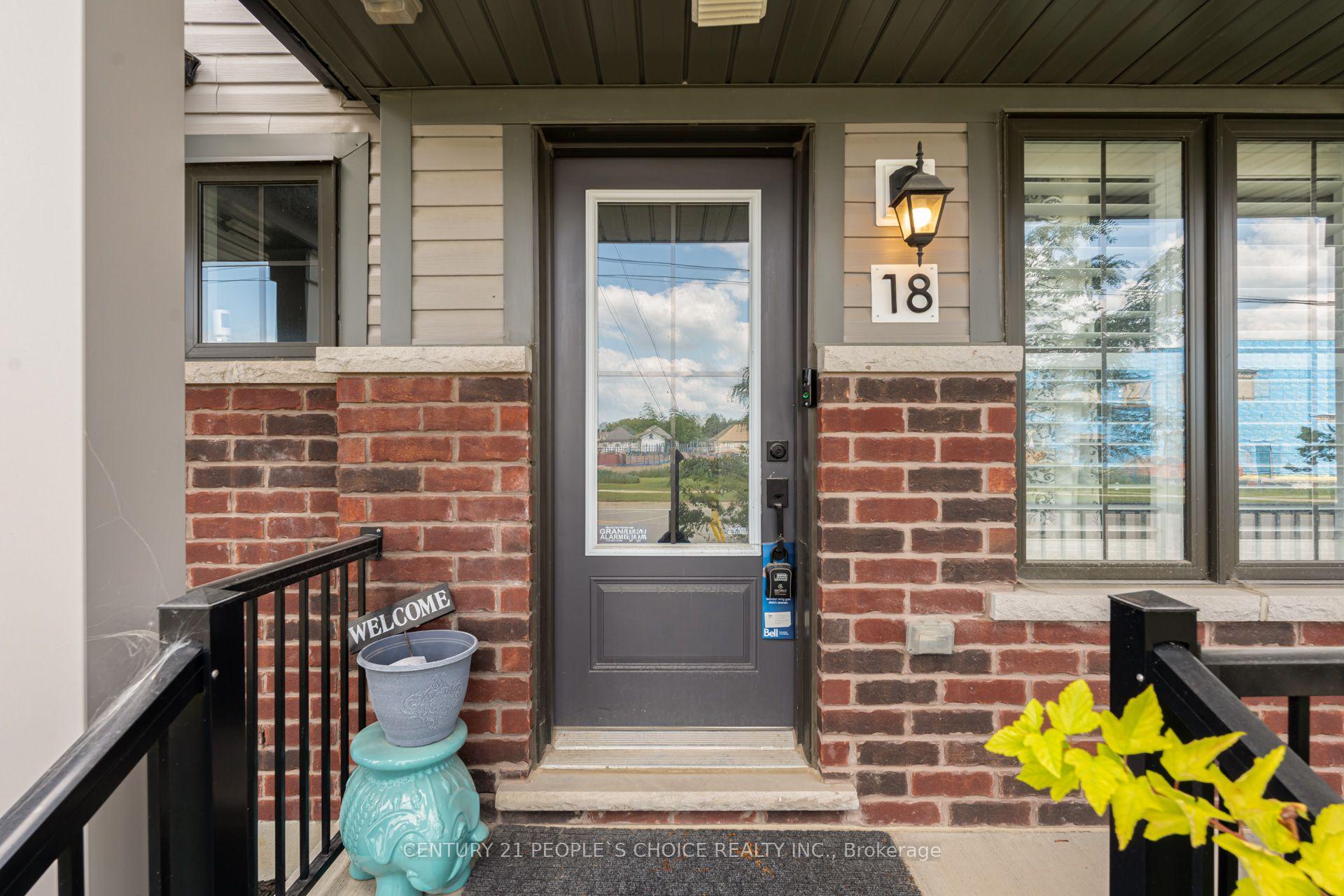 Photo 4 of 18 Jerome Way, Clarington, Bowmanville — HOMEH