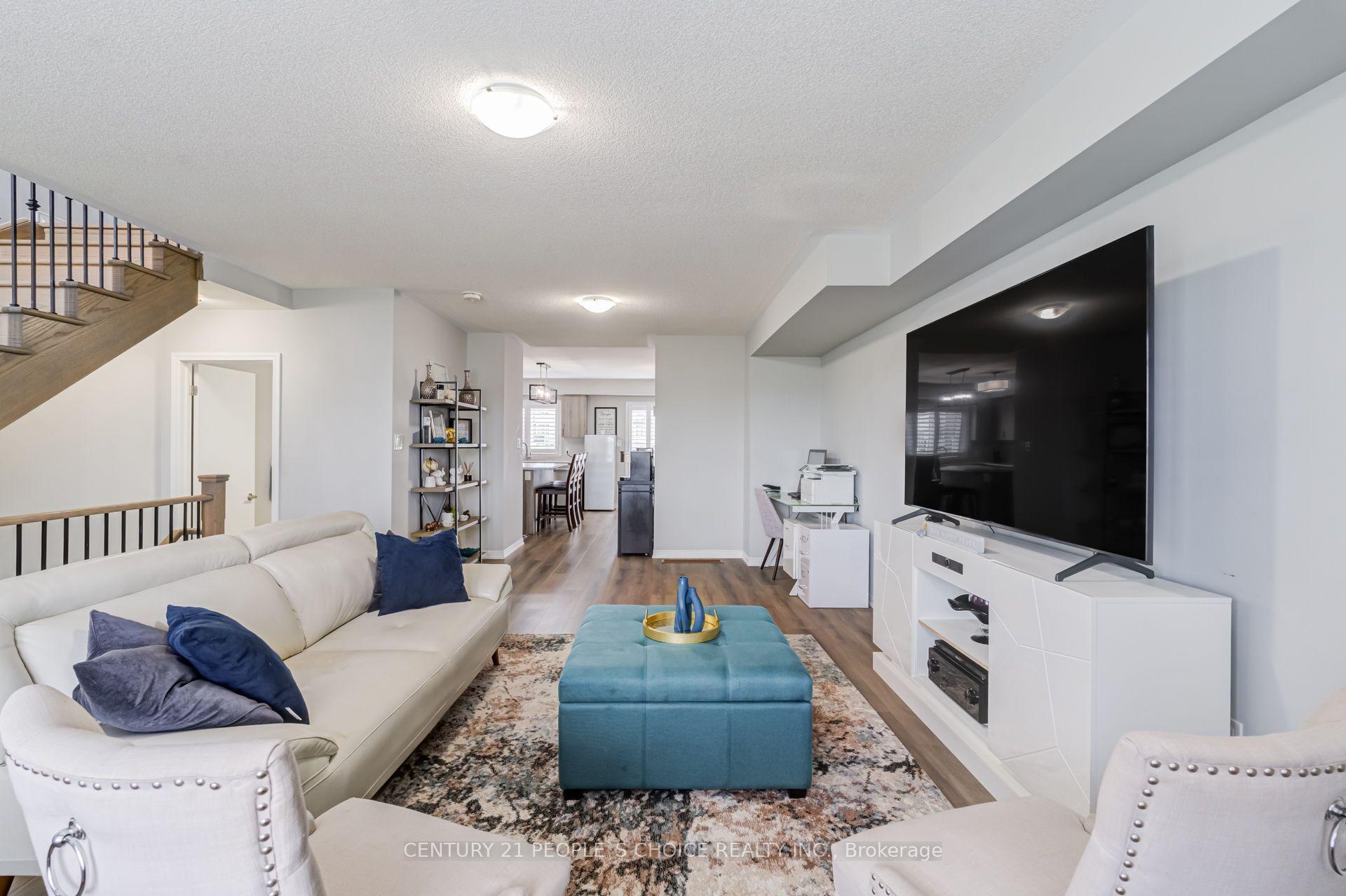 Photo 13 of 18 Jerome Way, Clarington, Bowmanville — HOMEH