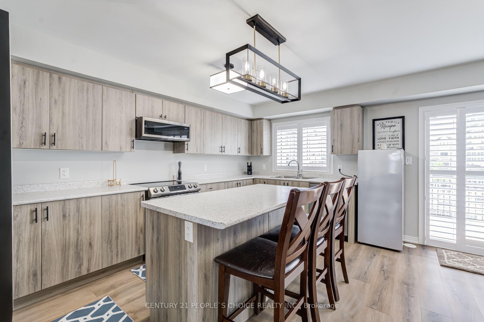 Photo 15 of 18 Jerome Way, Clarington, Bowmanville — HOMEH