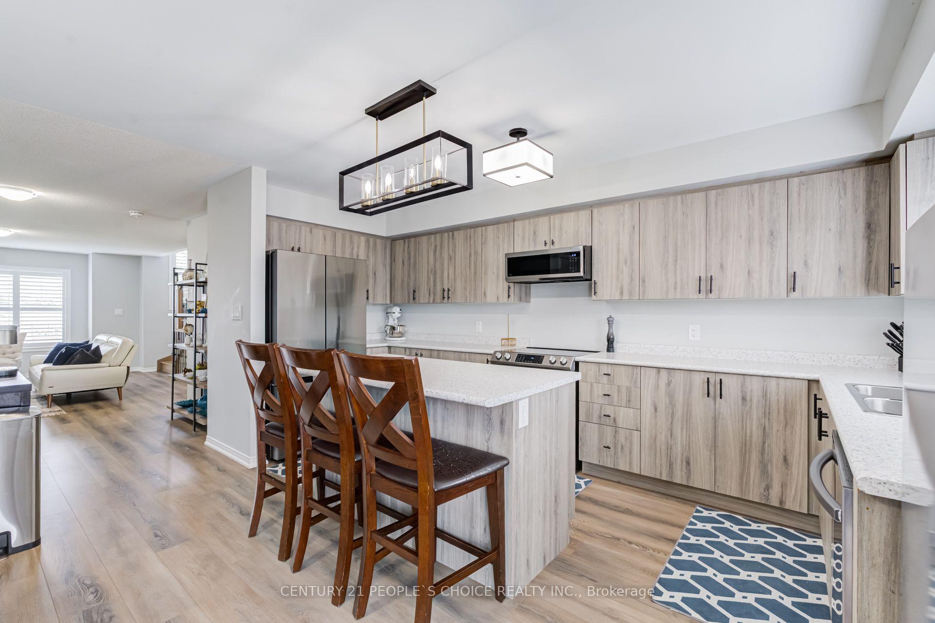 Photo 16 of 18 Jerome Way, Clarington, Bowmanville — HOMEH