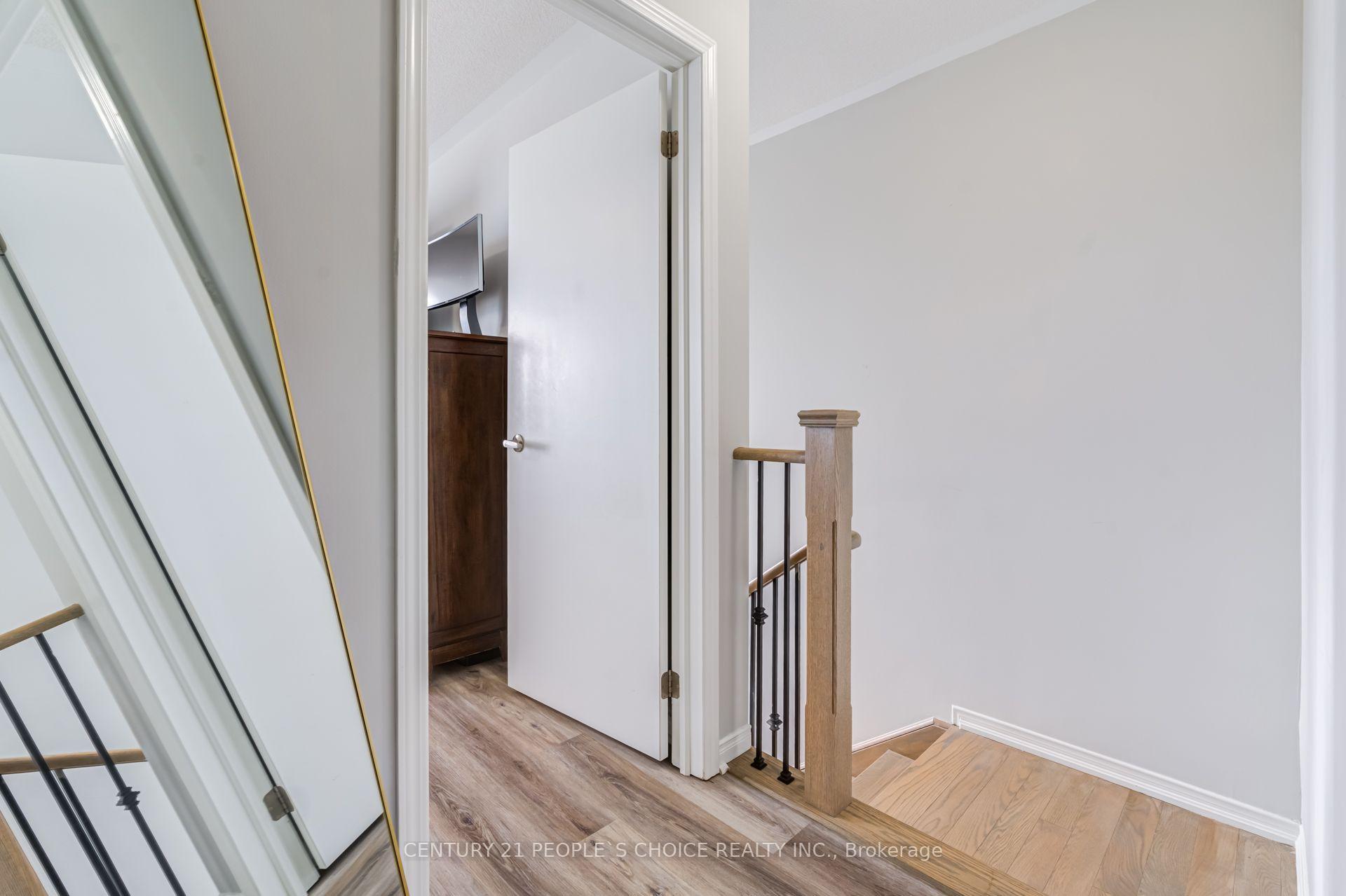 Photo 25 of 18 Jerome Way, Clarington, Bowmanville — HOMEH