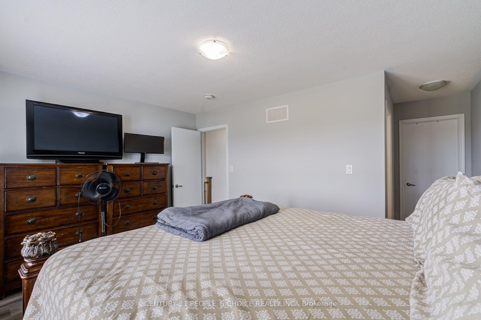 Photo 27 of 18 Jerome Way, Clarington, Bowmanville — HOMEH