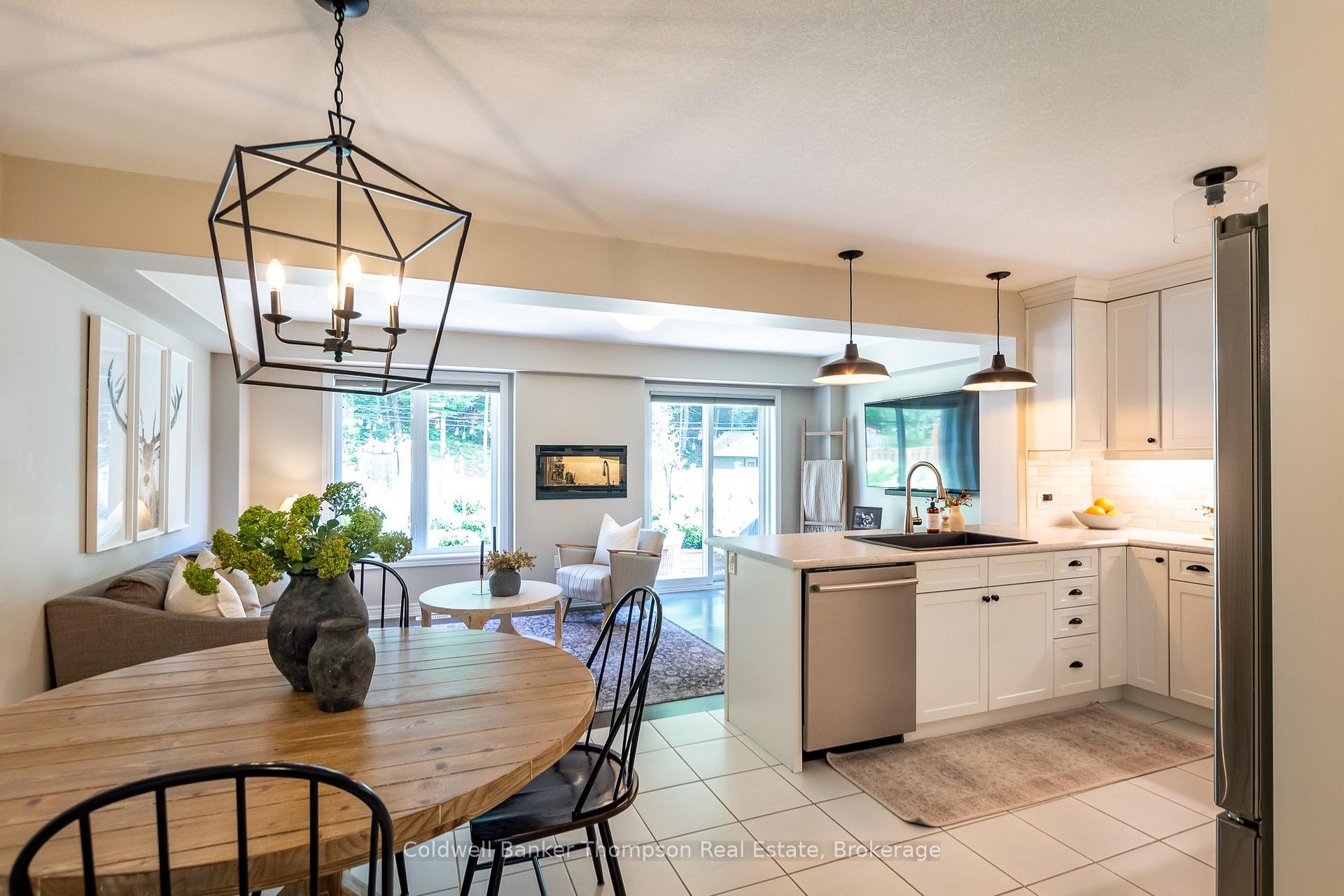 Photo 6 of 12 Spalding Crescent, Huntsville, Chaffey — HOMEH