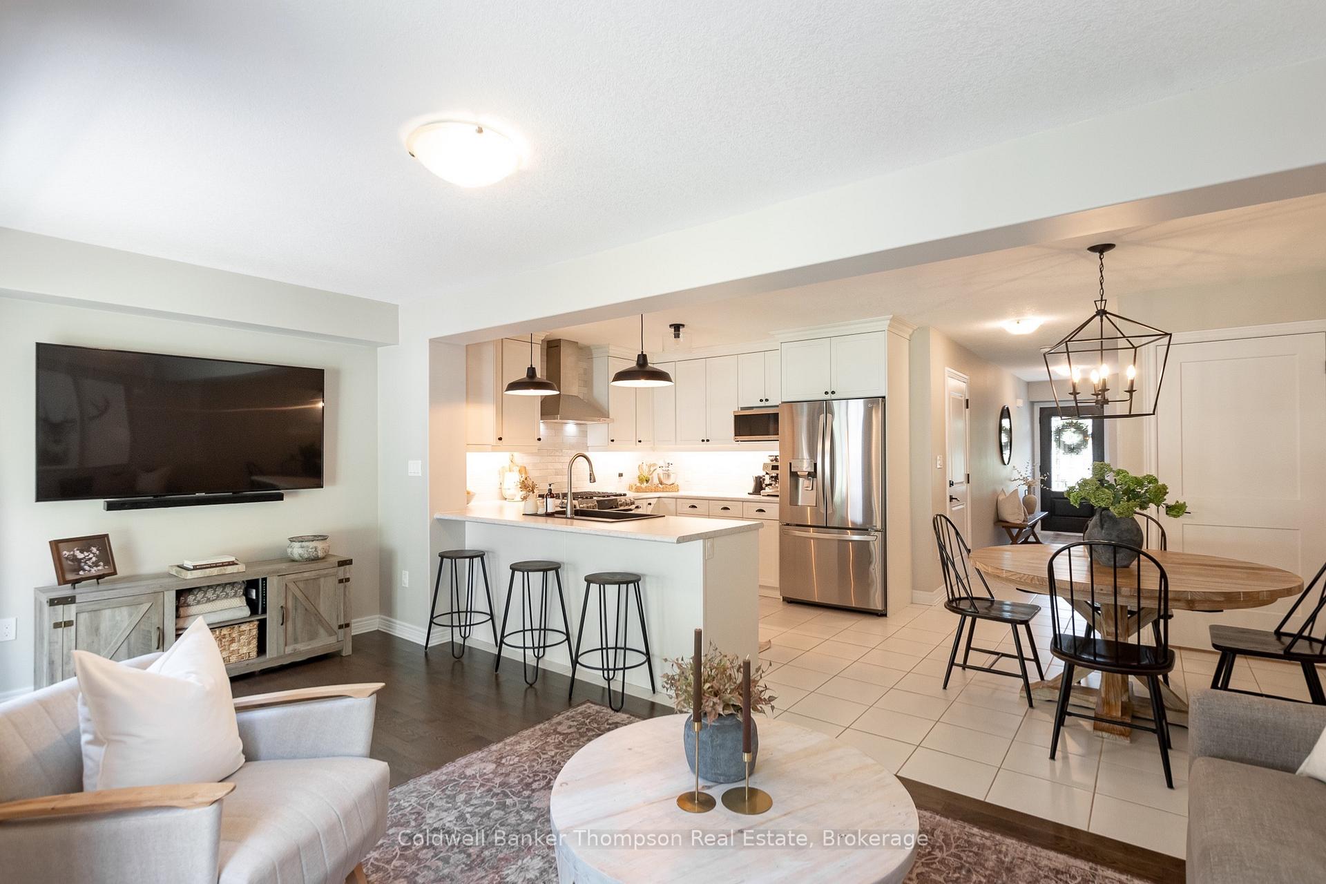 Photo 19 of 12 Spalding Crescent, Huntsville, Chaffey — HOMEH