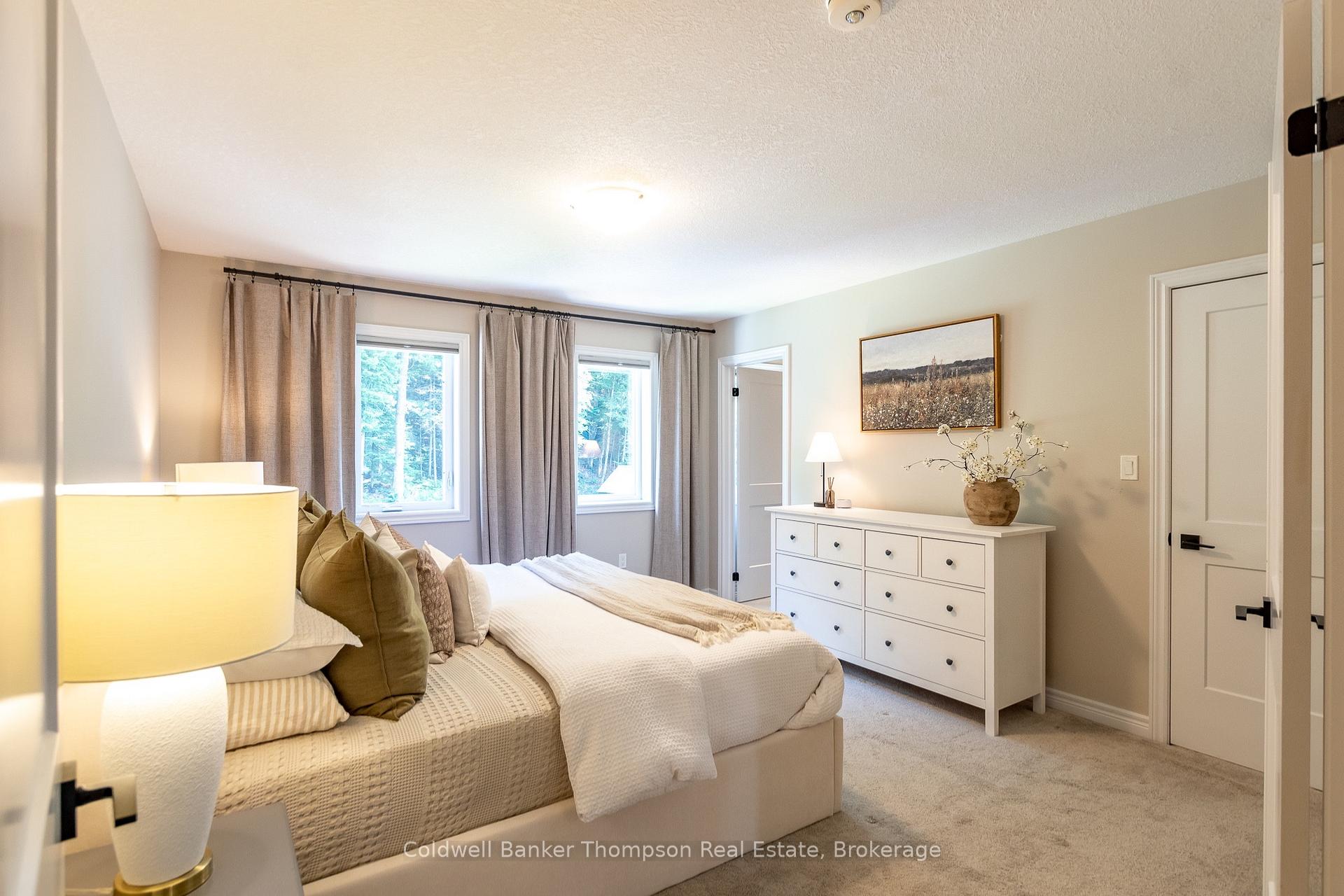 Photo 28 of 12 Spalding Crescent, Huntsville, Chaffey — HOMEH