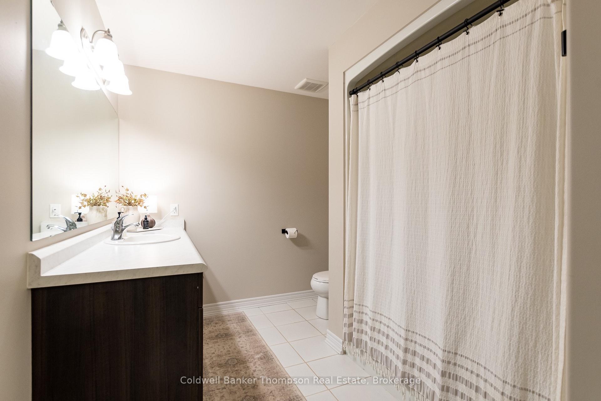 Photo 33 of 12 Spalding Crescent, Huntsville, Chaffey — HOMEH