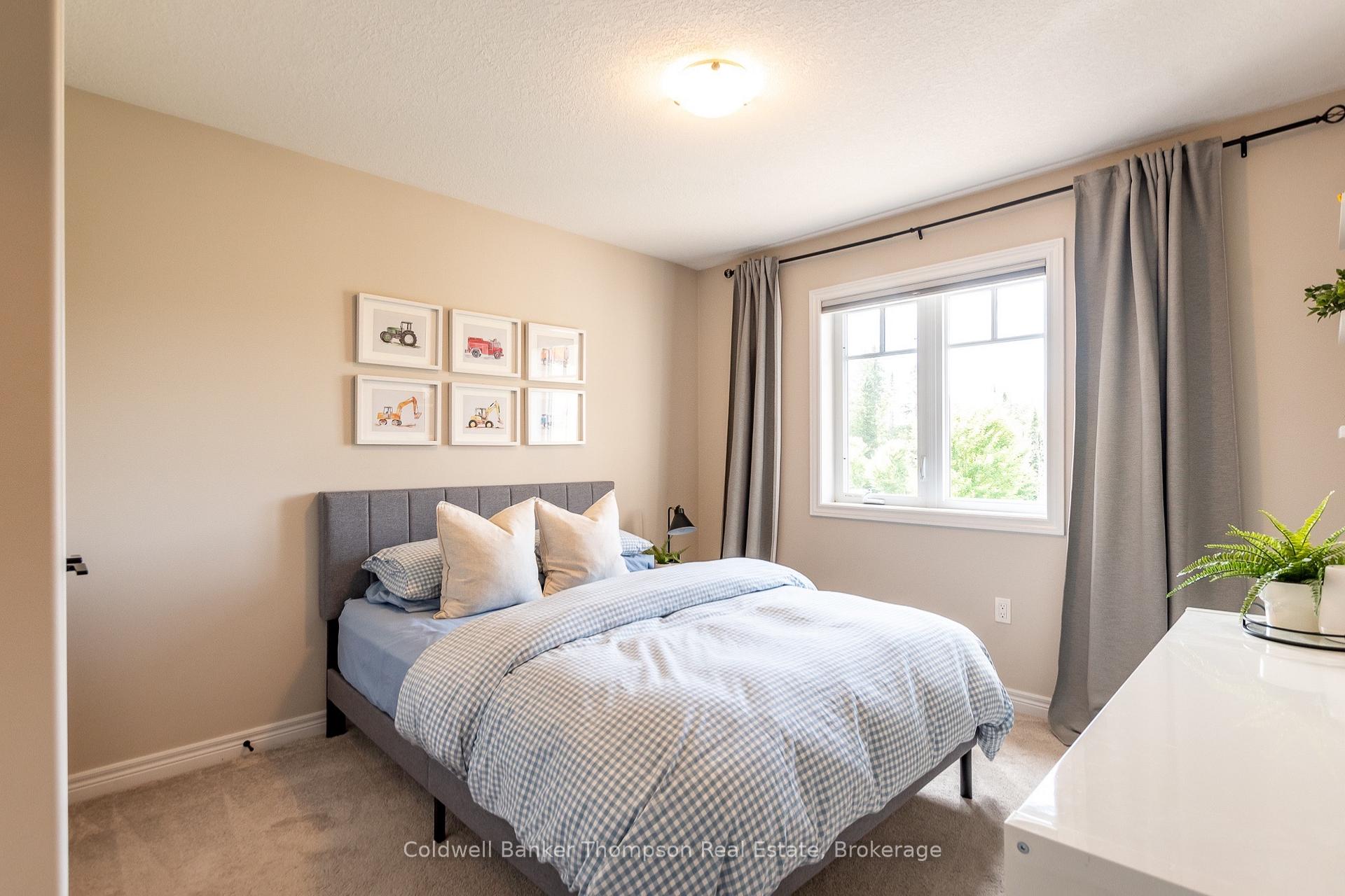 Photo 35 of 12 Spalding Crescent, Huntsville, Chaffey — HOMEH