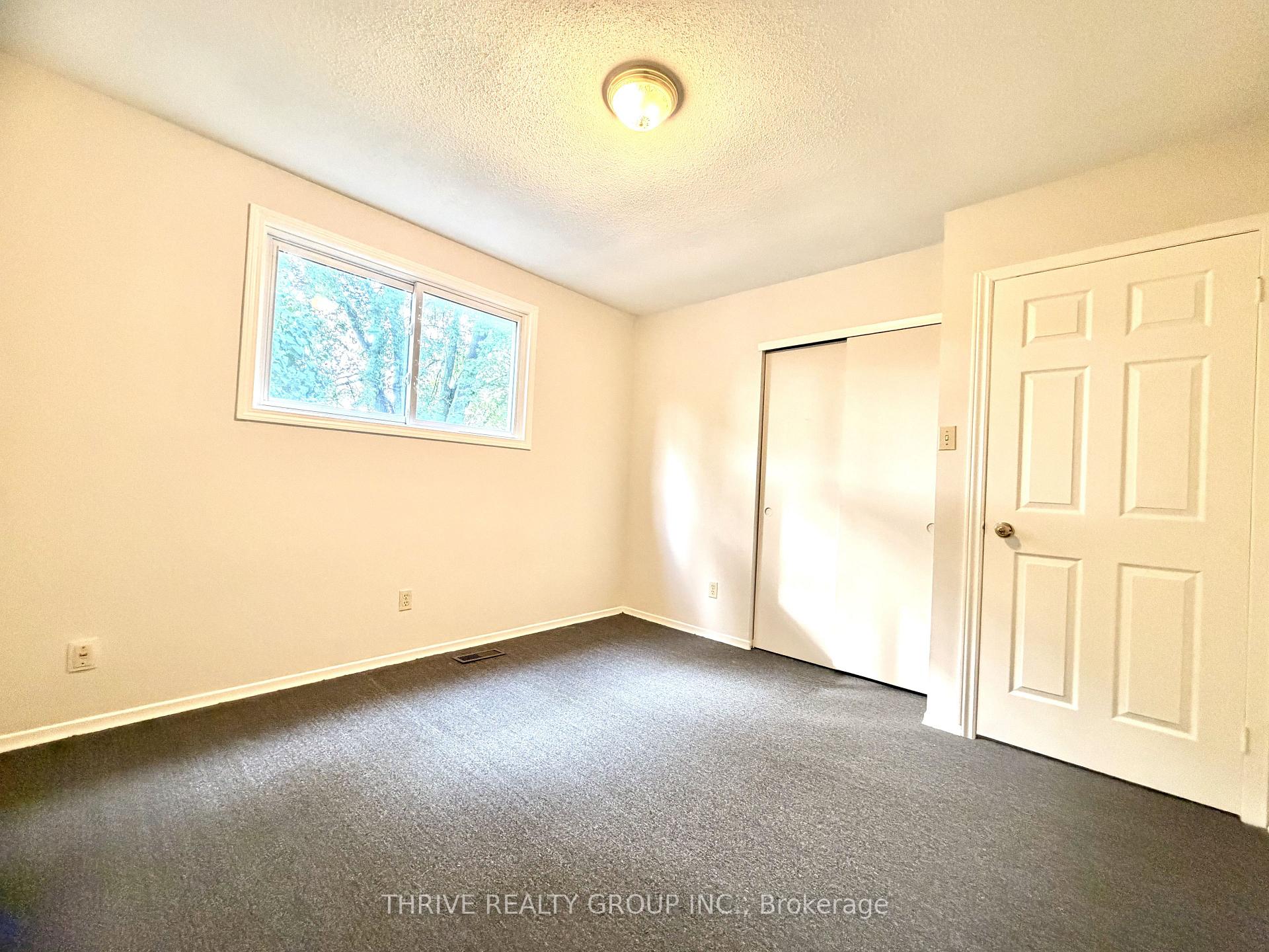 Photo 13 of 202 Muriel Crescent, London, South X — HOMEH