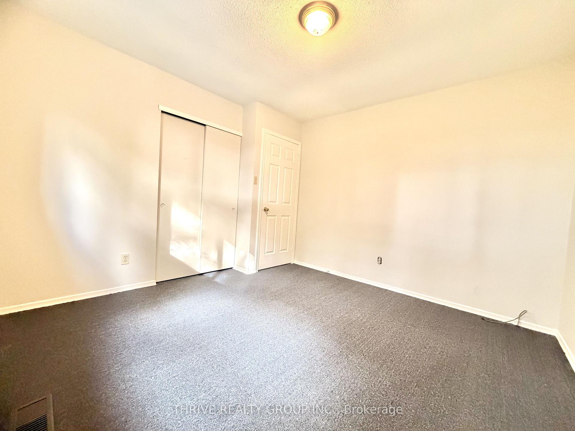 Photo 14 of 202 Muriel Crescent, London, South X — HOMEH