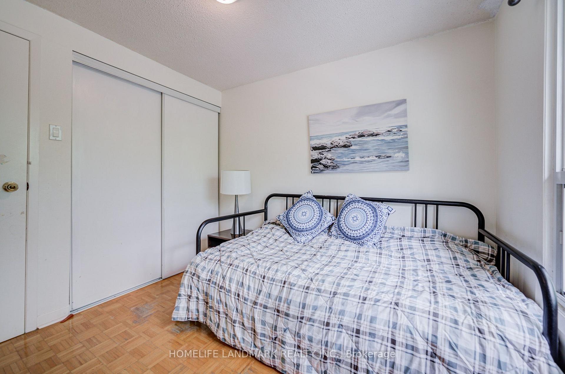 Photo 31 of 6 Thunder Grove, Scarborough, Agincourt North — HOMEH