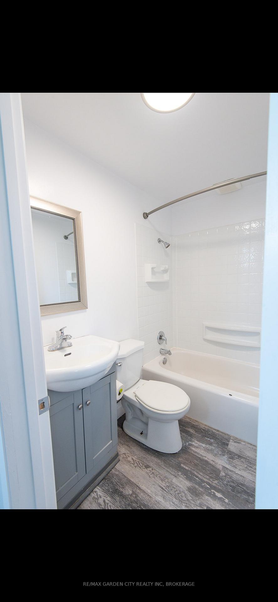 Photo 11 of Unit A, 99 Beatrice Street, Welland, Lincoln/Crowland — HOMEH