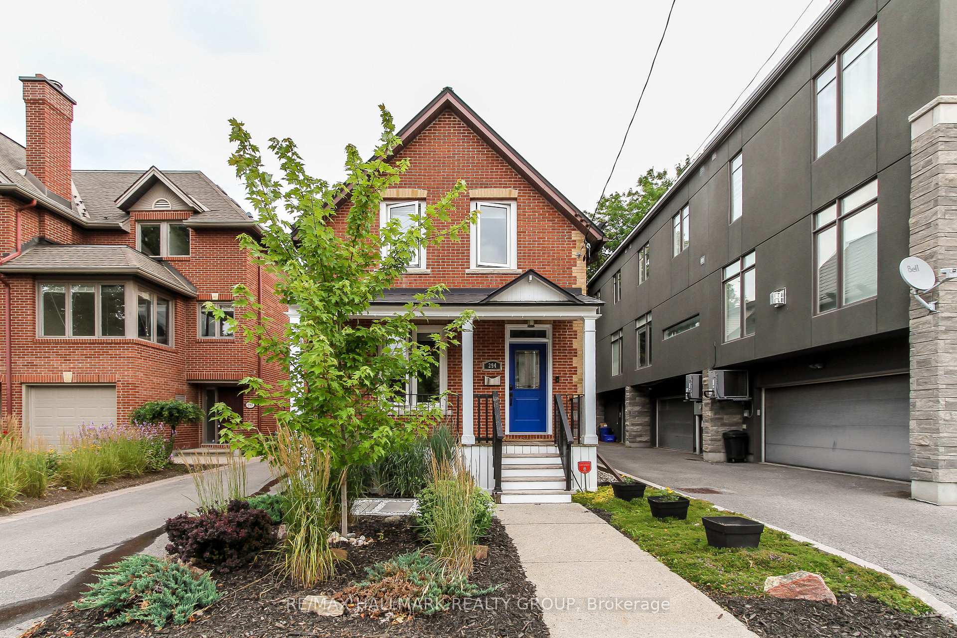 Front of 294 Crichton Street