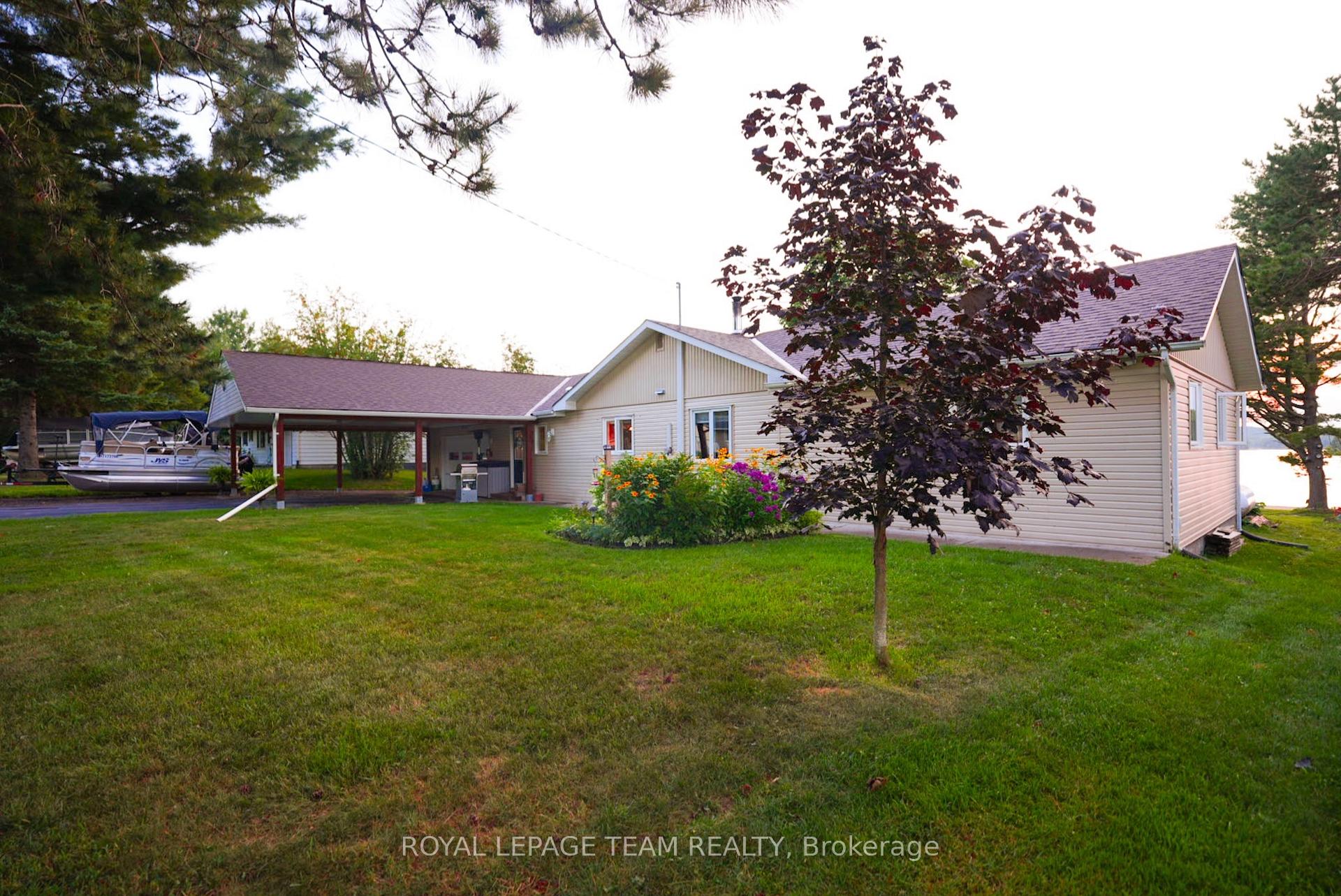 Photo 10 of 76 Lake Street, South Algonquin — HOMEH