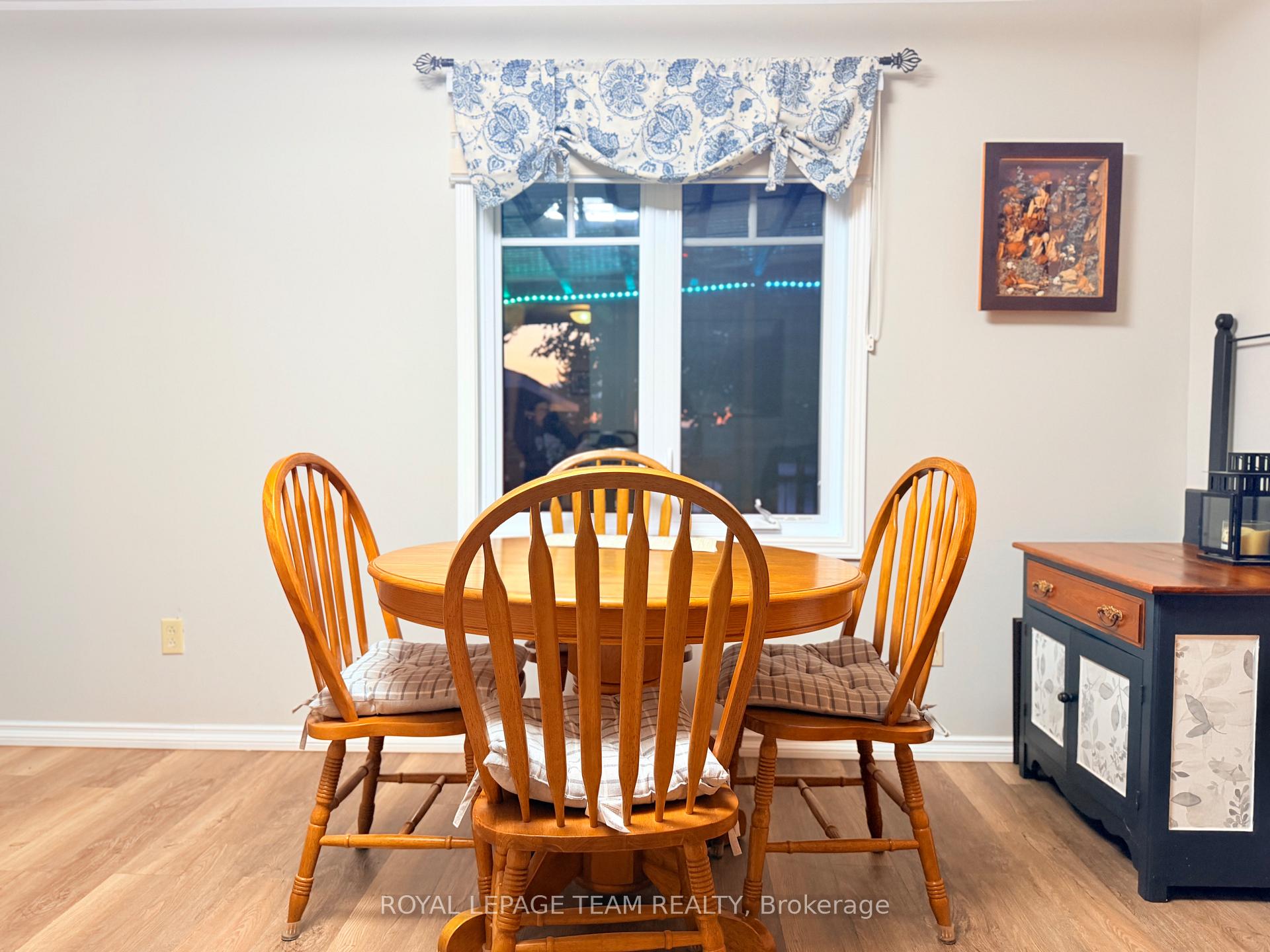 Photo 33 of 76 Lake Street, South Algonquin — HOMEH